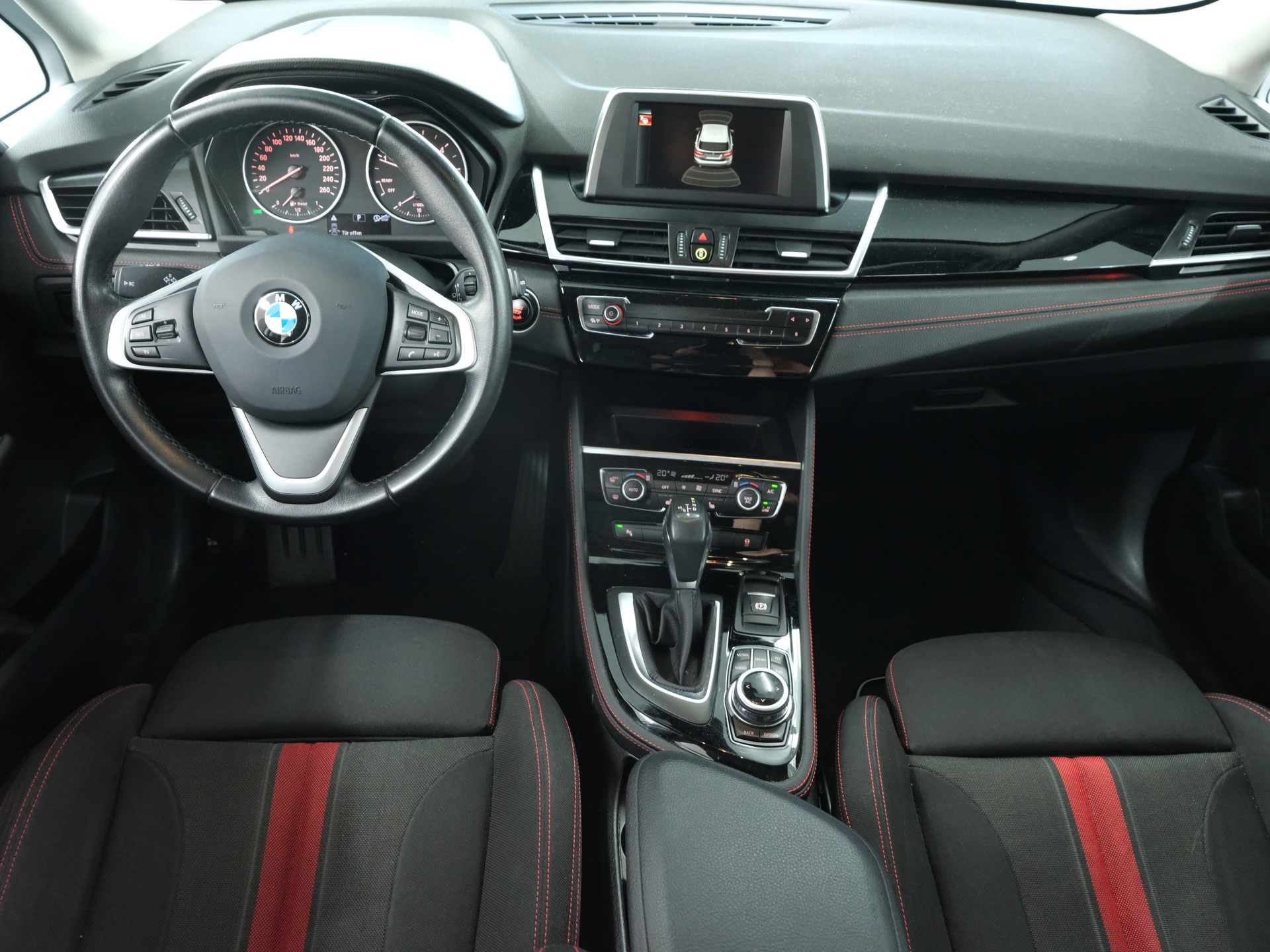BMW 218d Active Tourer Steptronic *PDC Vorne & Hinten* *Sitzheizung*-image-19
