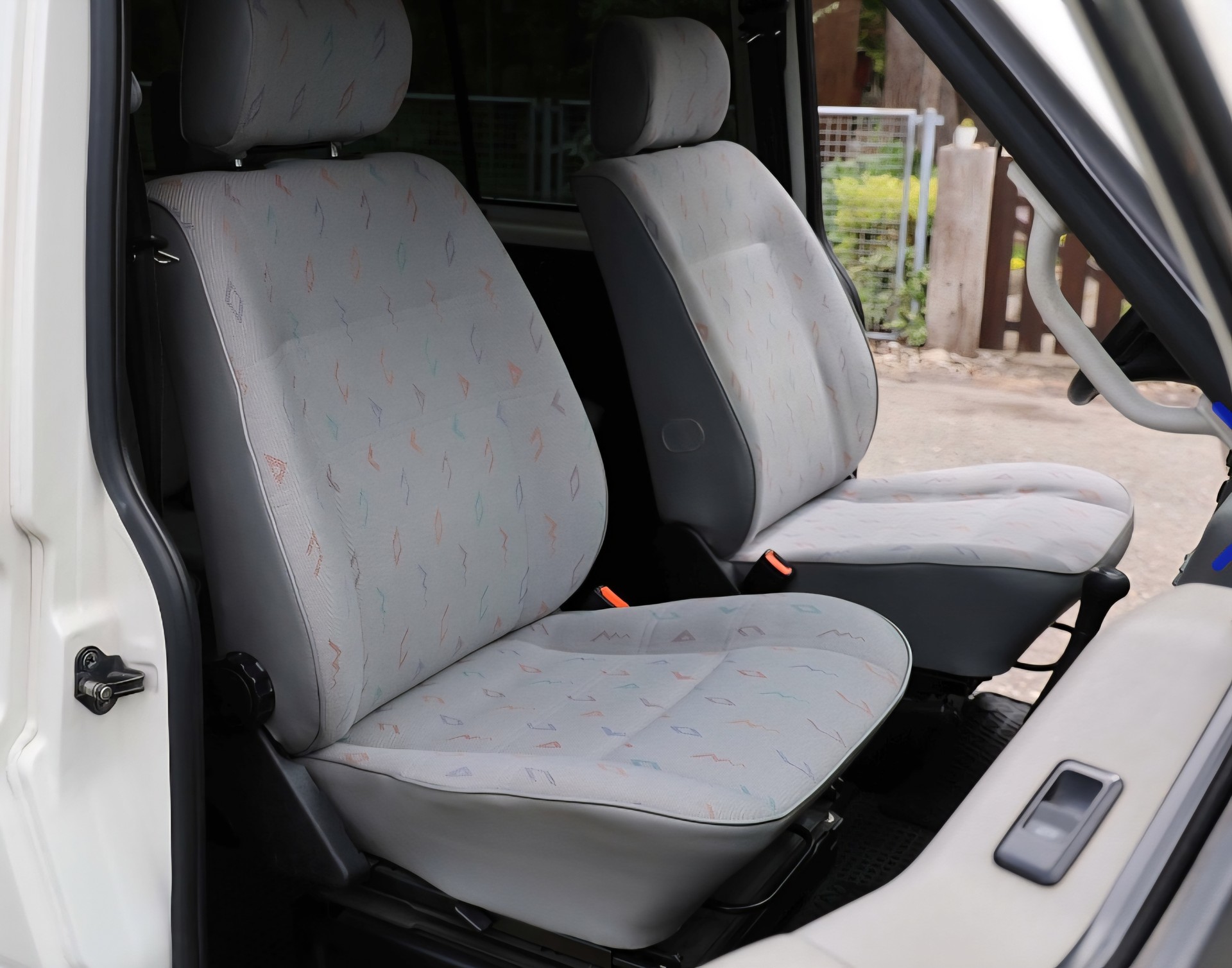 VW T4 Camper-image-9