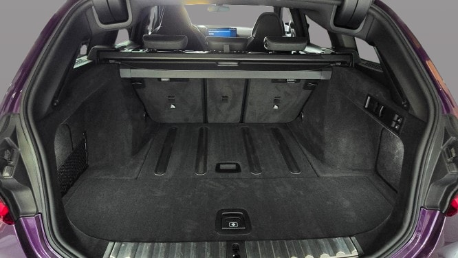 BMW M3 Touring xDrive Competition M-image-25