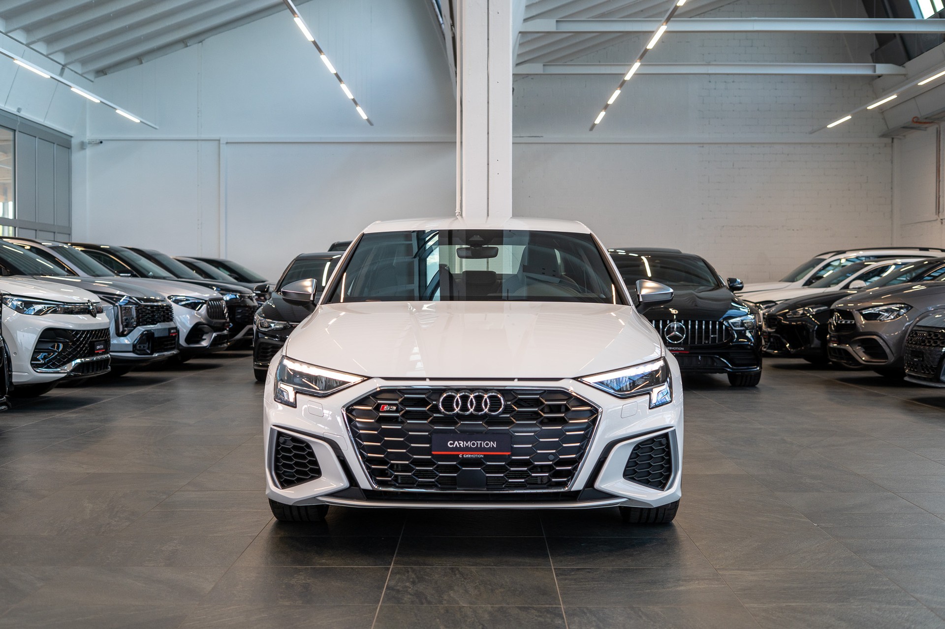 AUDI S3 Limousine 2.0 TFSI quattro S-Tronic / Sportsitze / Abstand-Tempomat / Virtual Cockpit-showroom-element-1
