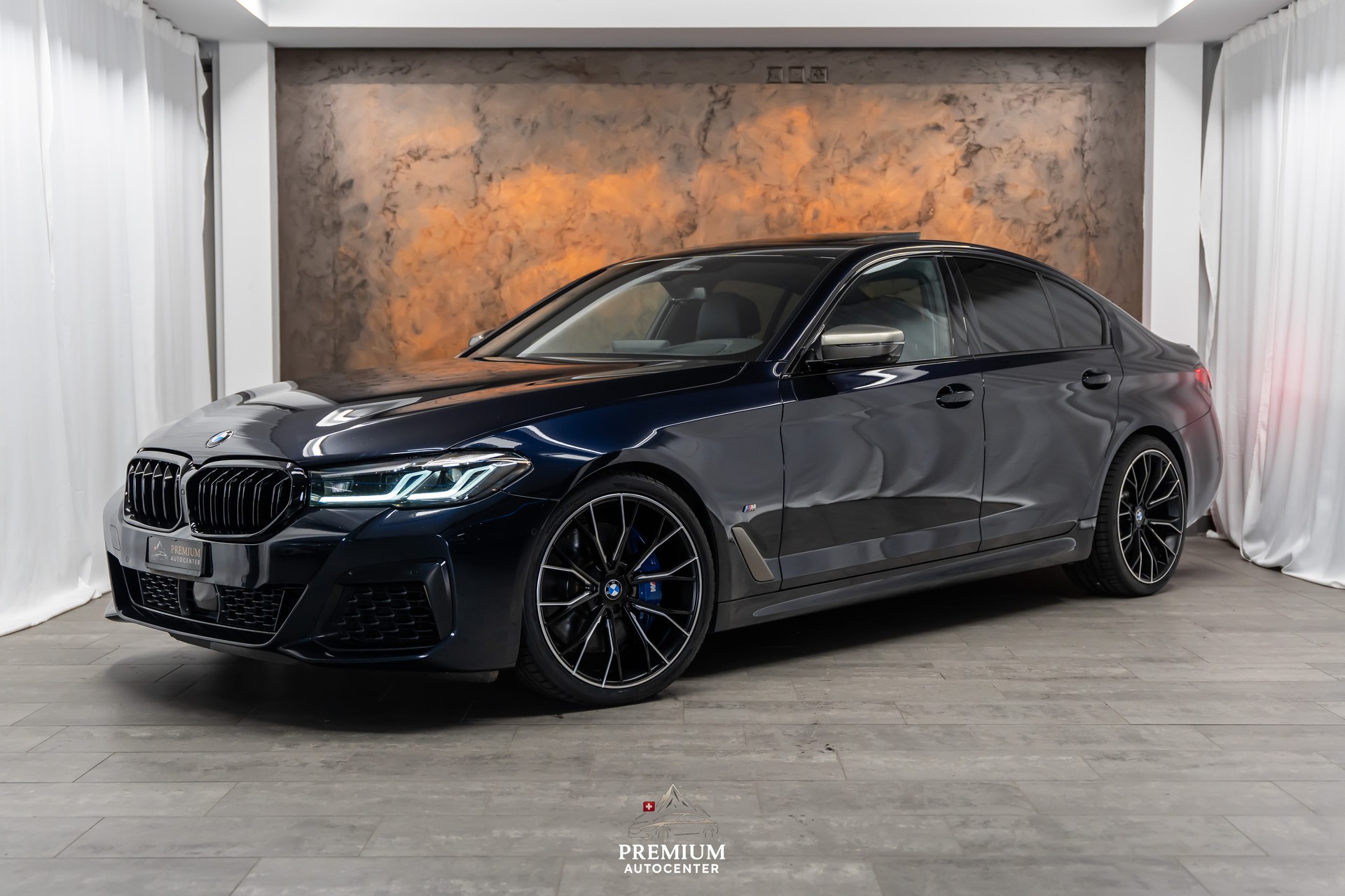 BMW M550i xDrive Steptronic *Panorama*Head-Up*Softclose*360°*