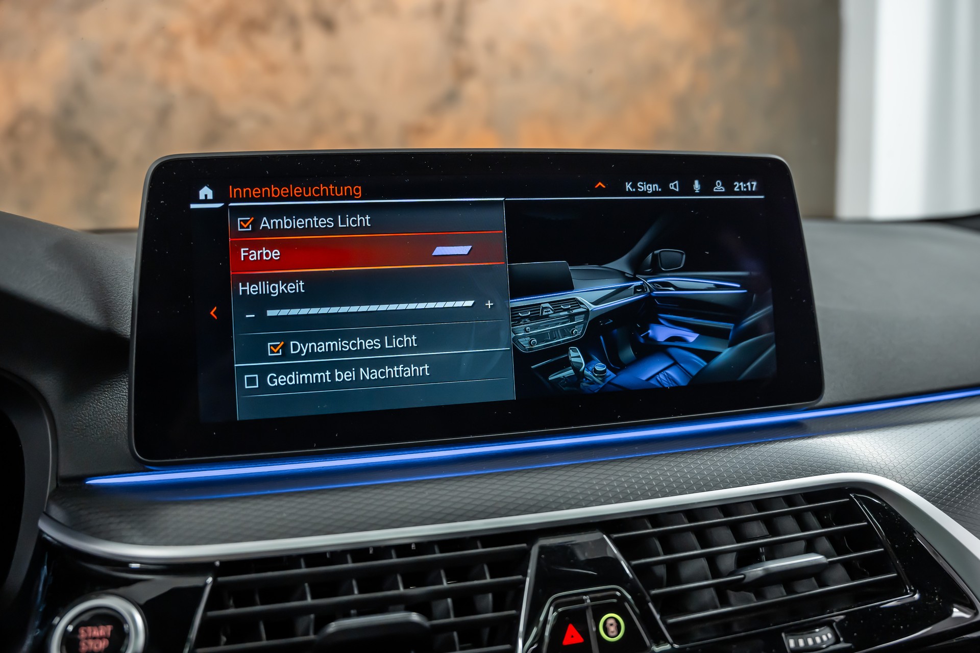 BMW M550i xDrive Steptronic *Panorama*Head-Up*Softclose*360°*-image-29