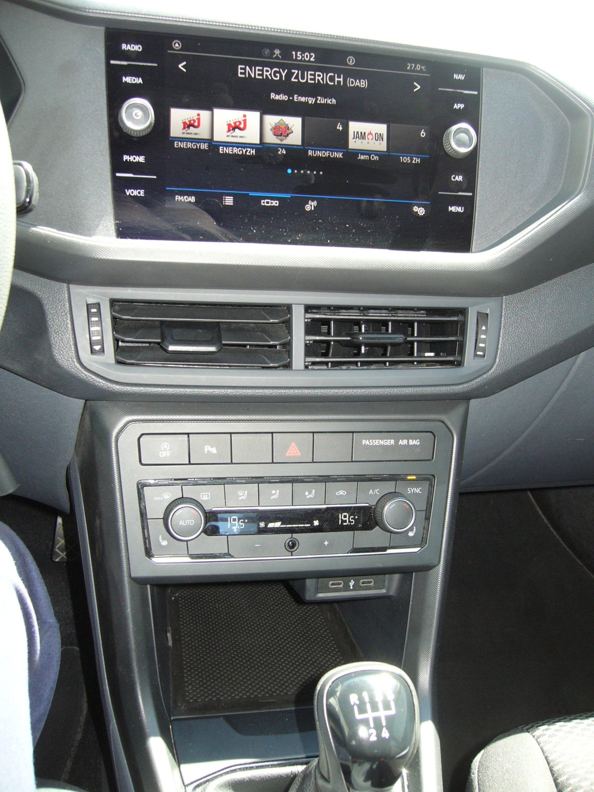 VW T-Cross 1.0 TSI-image-5