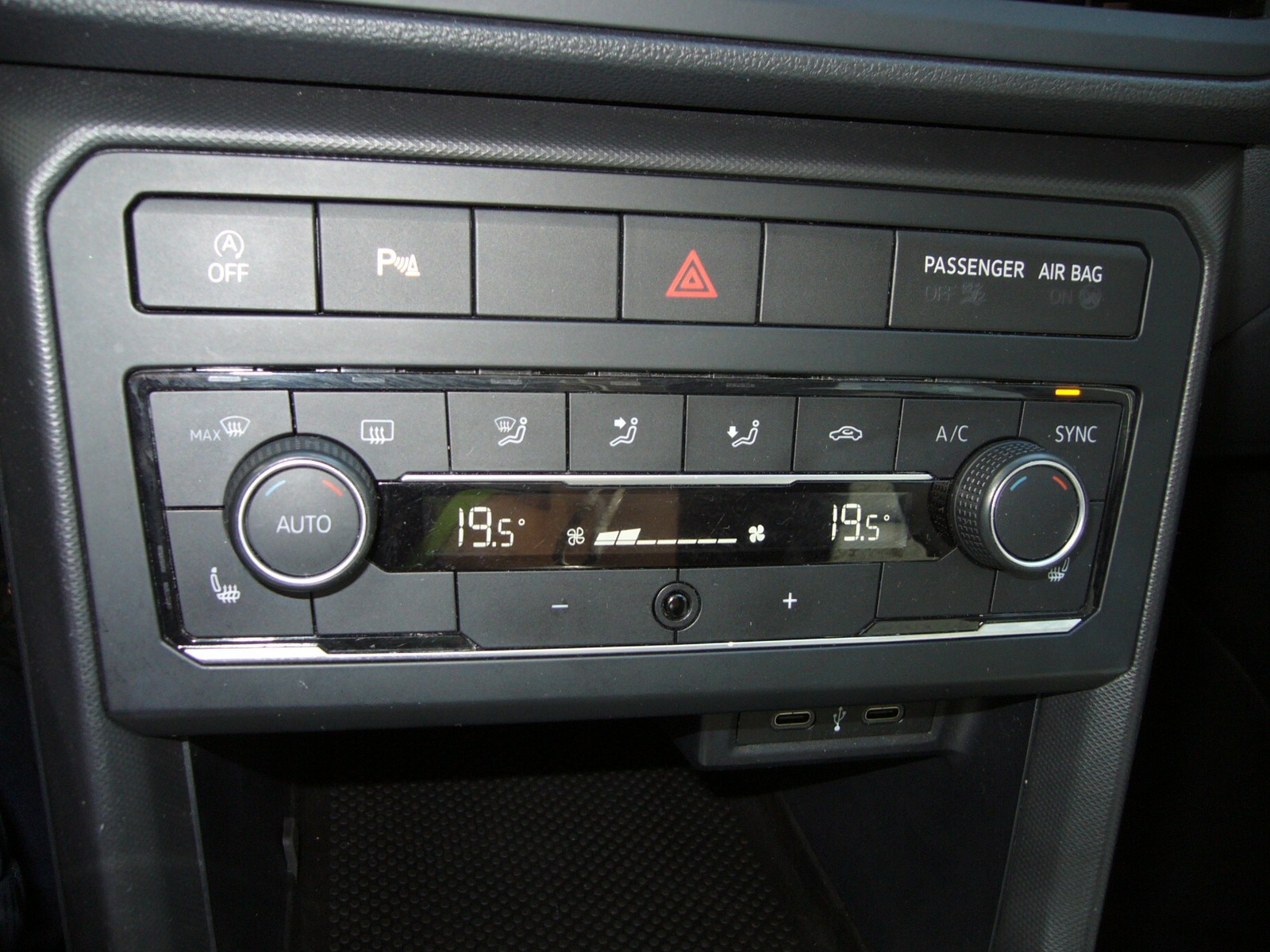 VW T-Cross 1.0 TSI-image-13