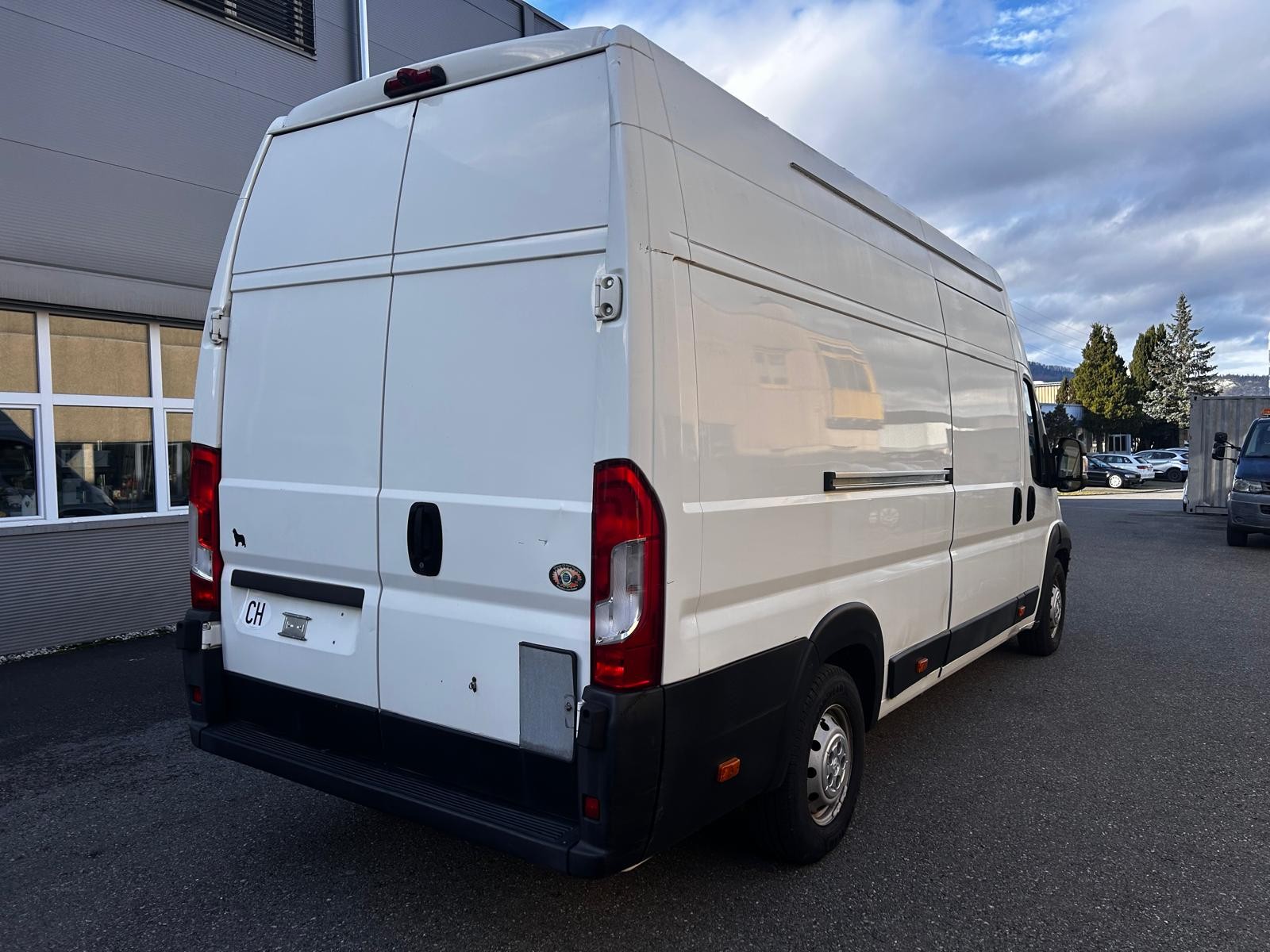 PEUGEOT 435 L4H3-image-5