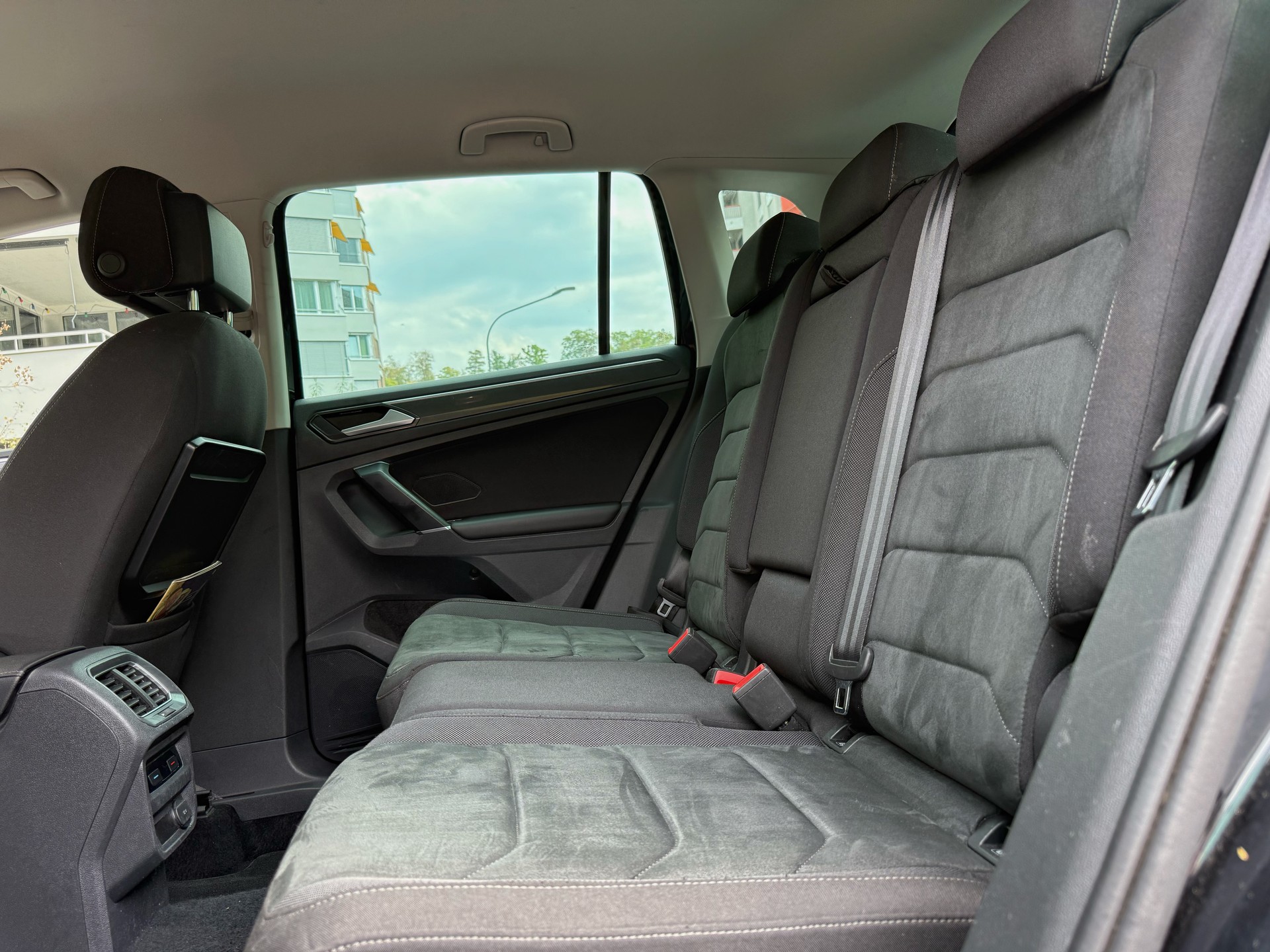 VW Tiguan 2.0TSI Highline 4Motion DSG-image-12