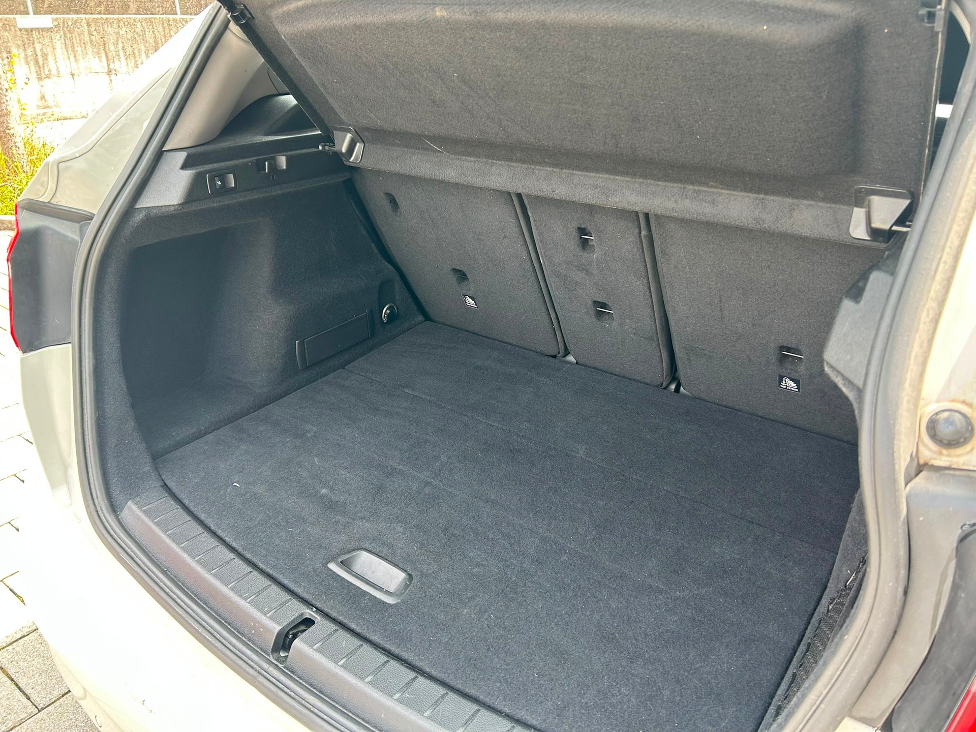 BMW 218d xDrive Active Tourer Steptronic-image-11