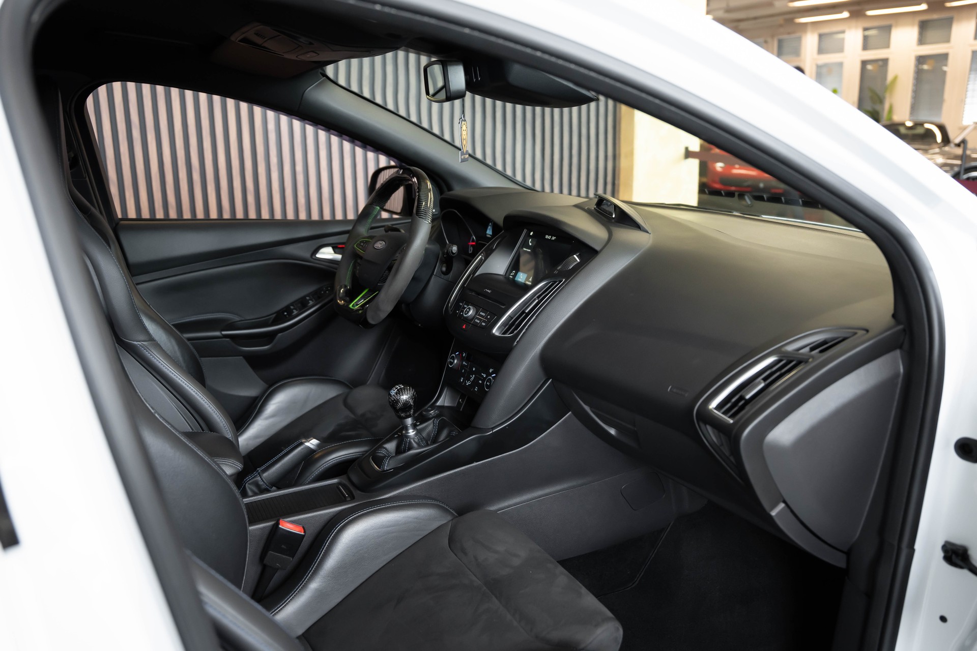 FORD Focus 2.3 EcoBoost RS AWD-image-19