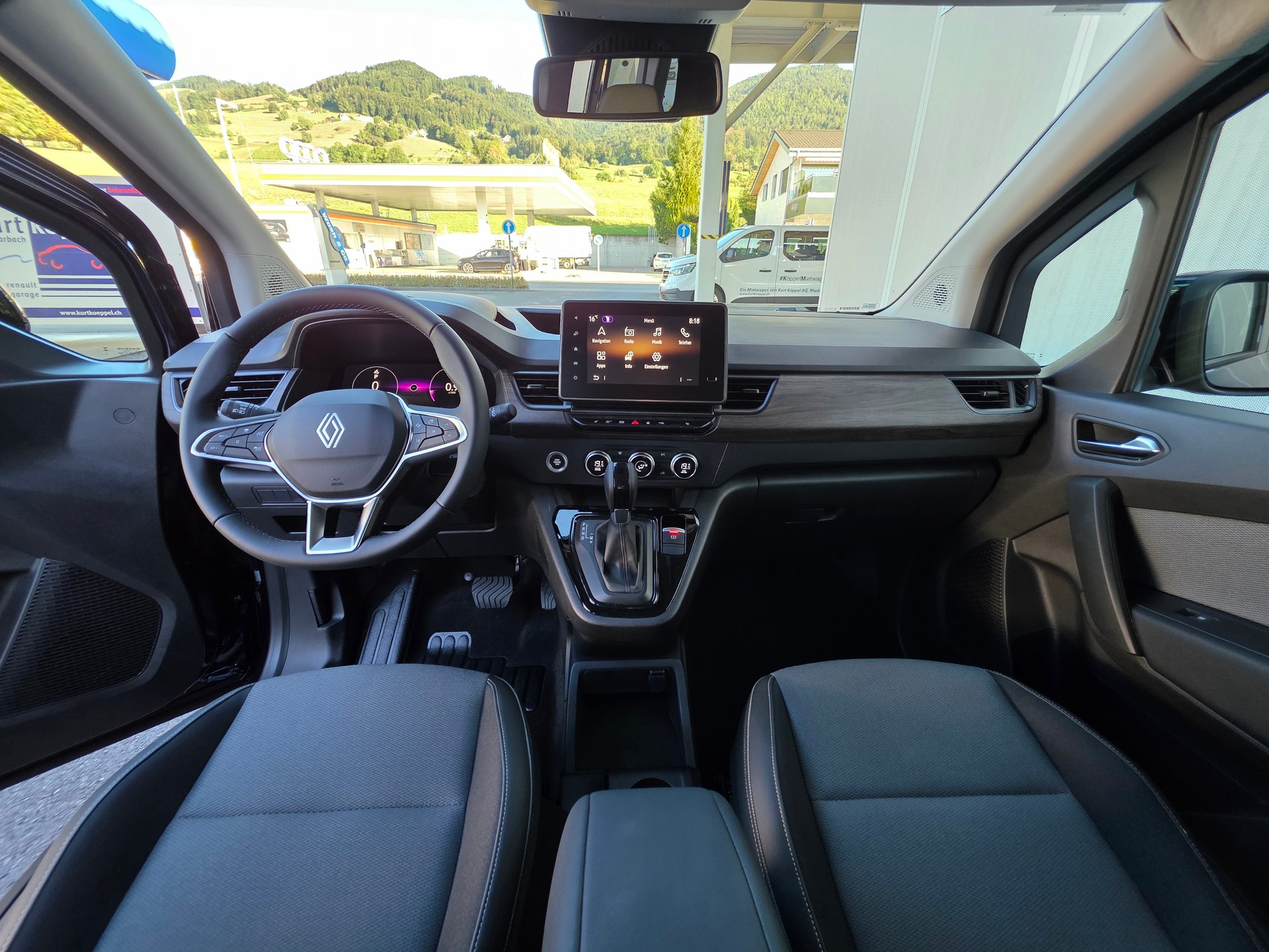 RENAULT Kangoo 1.3 TCe 130 PF Techno EDC-image-9
