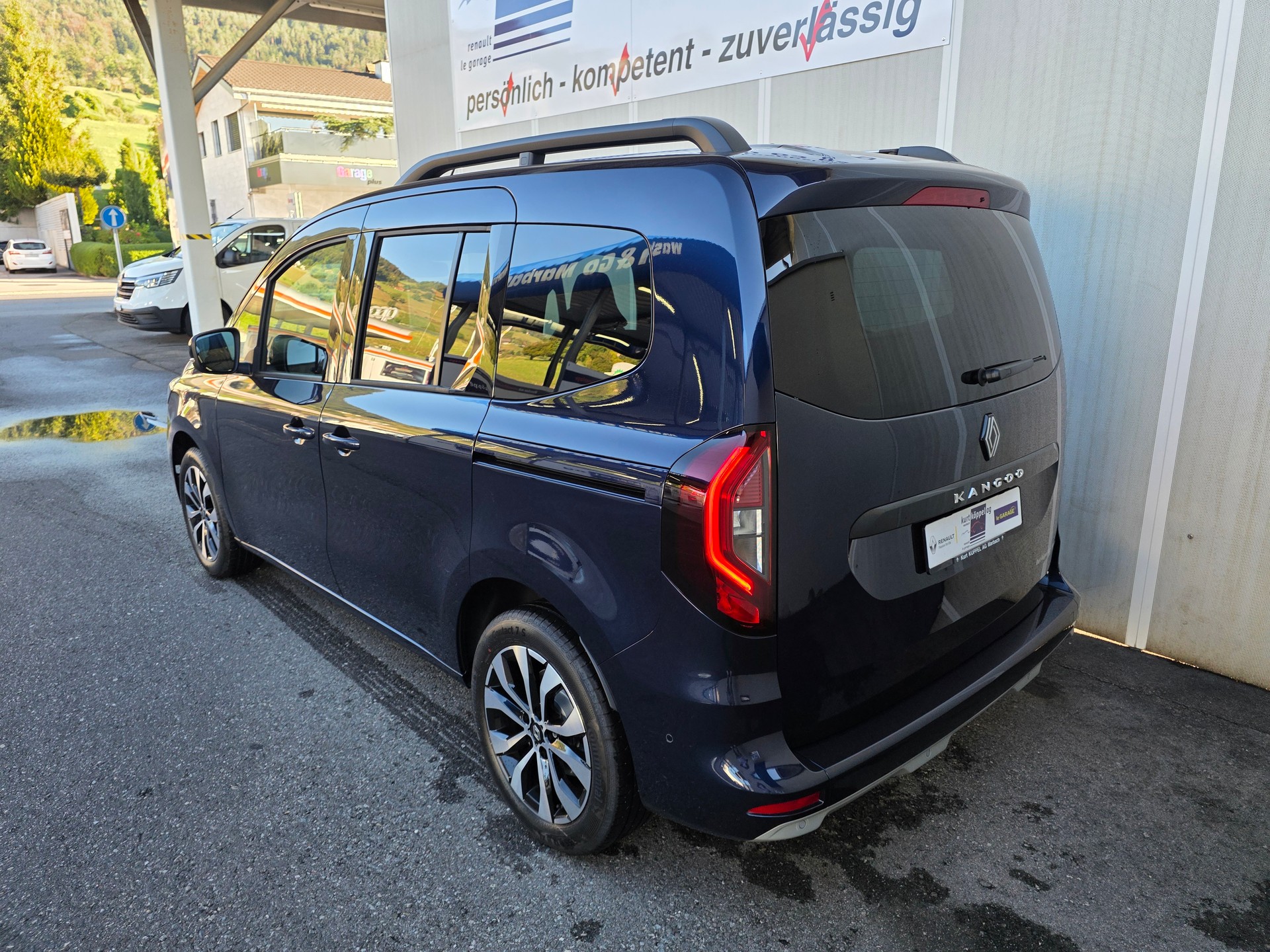 RENAULT Kangoo 1.3 TCe 130 PF Techno EDC-showroom-element-3