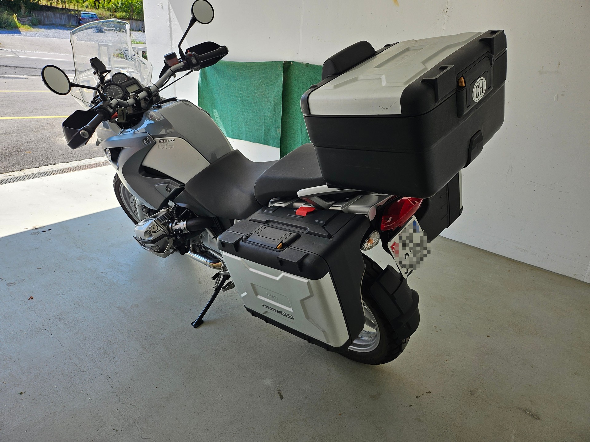 BMW GS-image-2