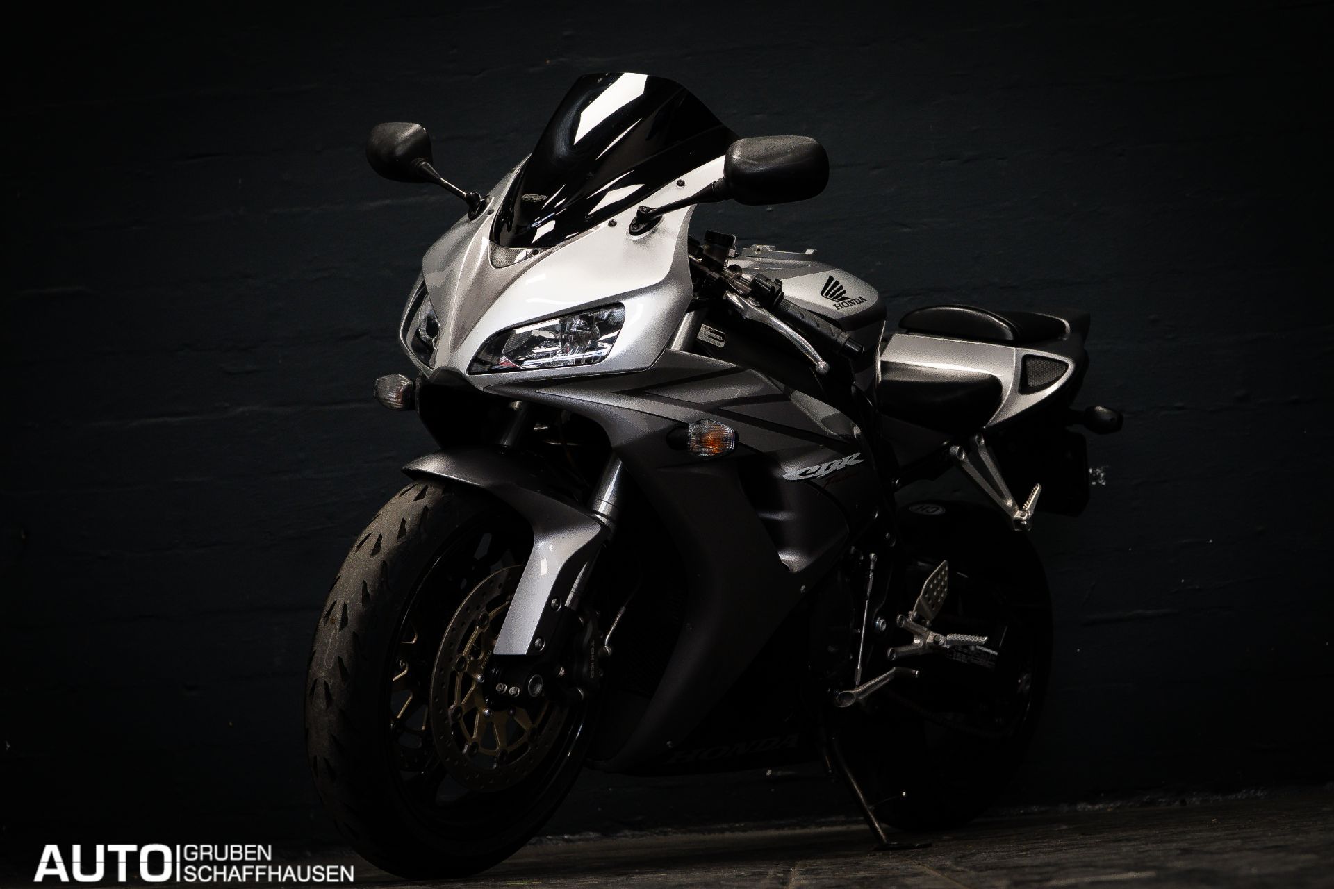 HONDA CBR 1000 RR-image-14
