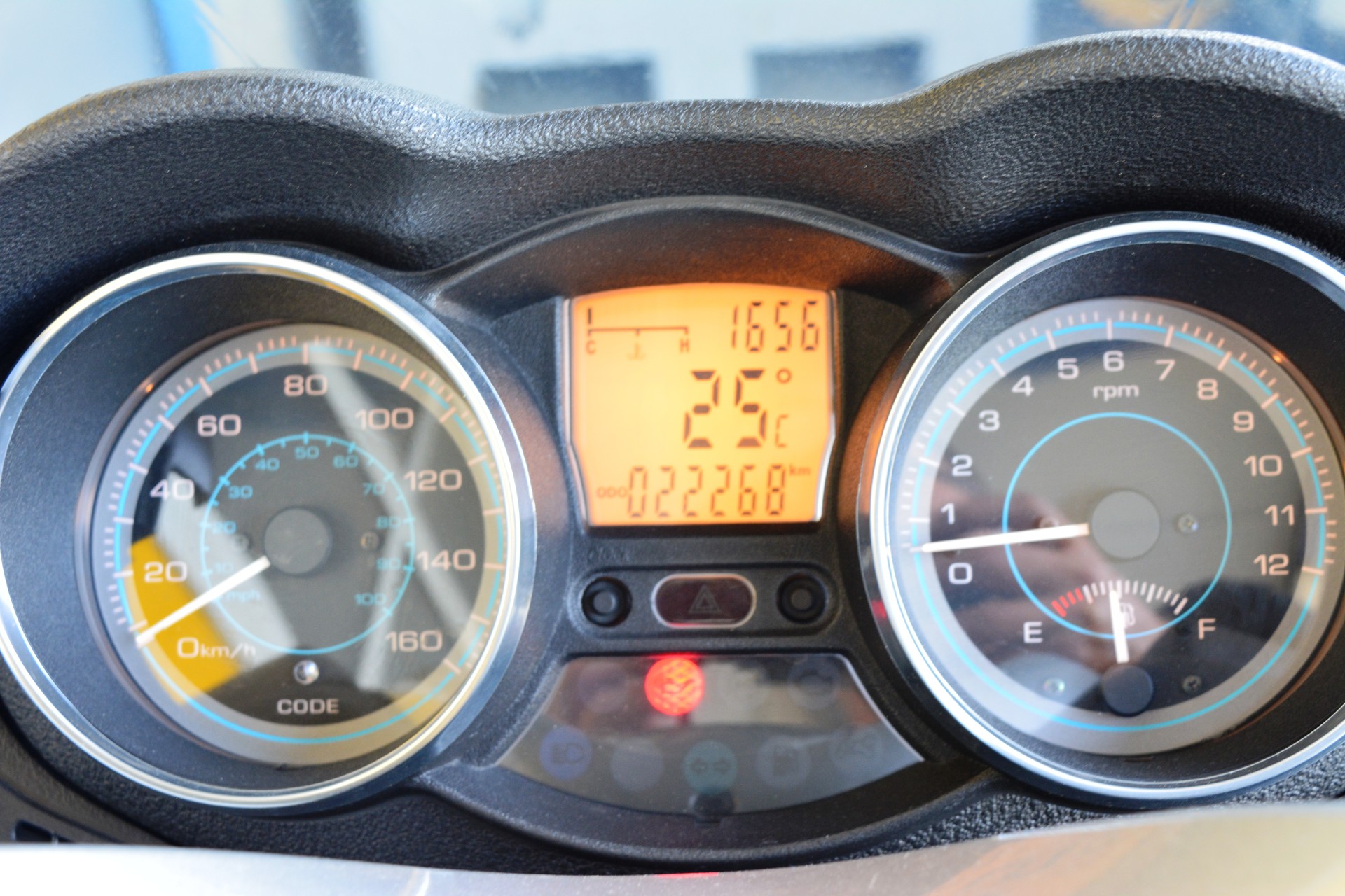 PIAGGIO X EVO 250 i.e.-image-4