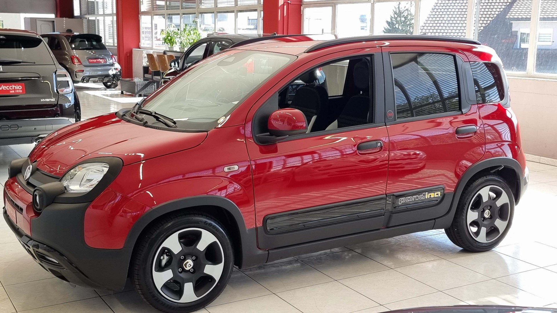 FIAT Panda 1.0 Hybrid Cross-showroom-element-1