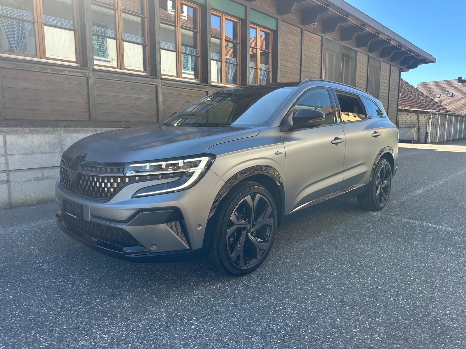 RENAULT Espace 1.2 E-Tech 200 Esprit Alpine-showroom-element-1