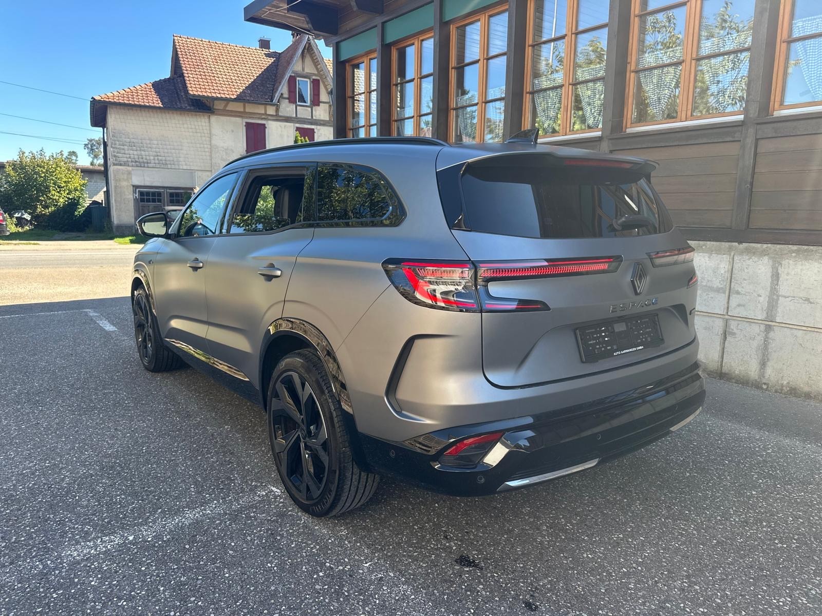 RENAULT Espace 1.2 E-Tech 200 Esprit Alpine-showroom-element-2