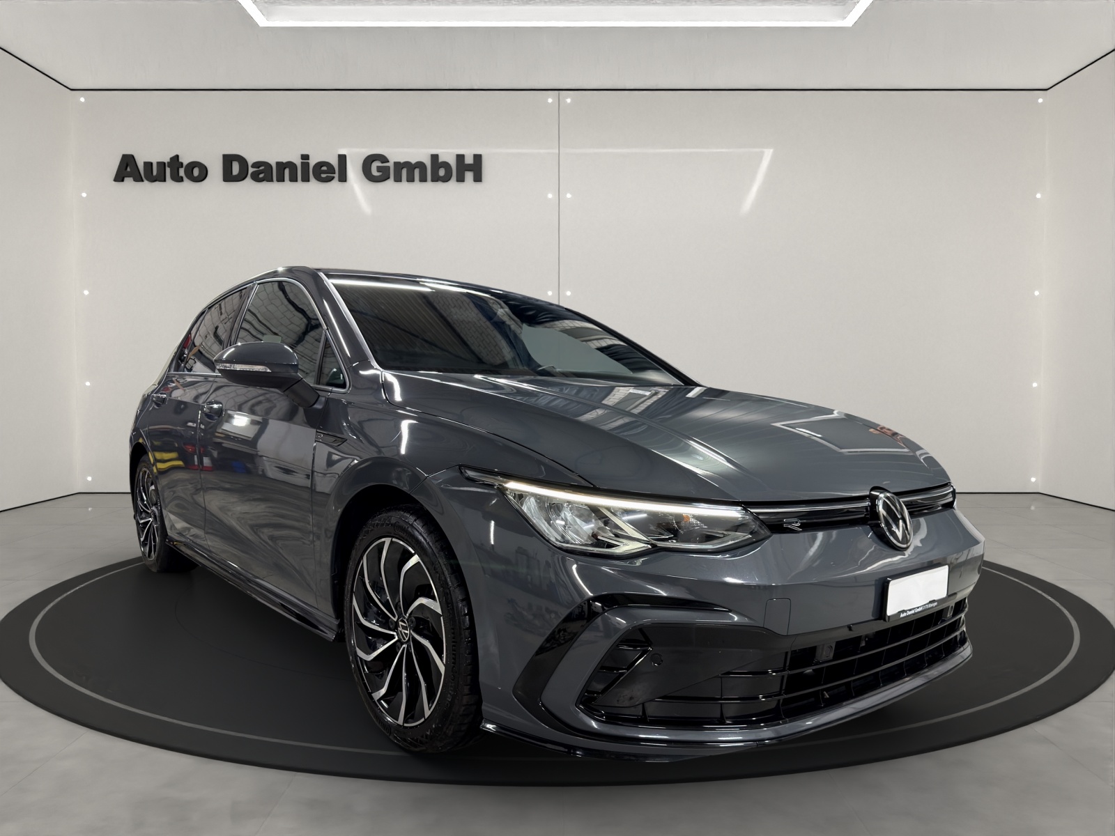 VW Golf 1.5 TSI / R-Line DSG-showroom-element-3