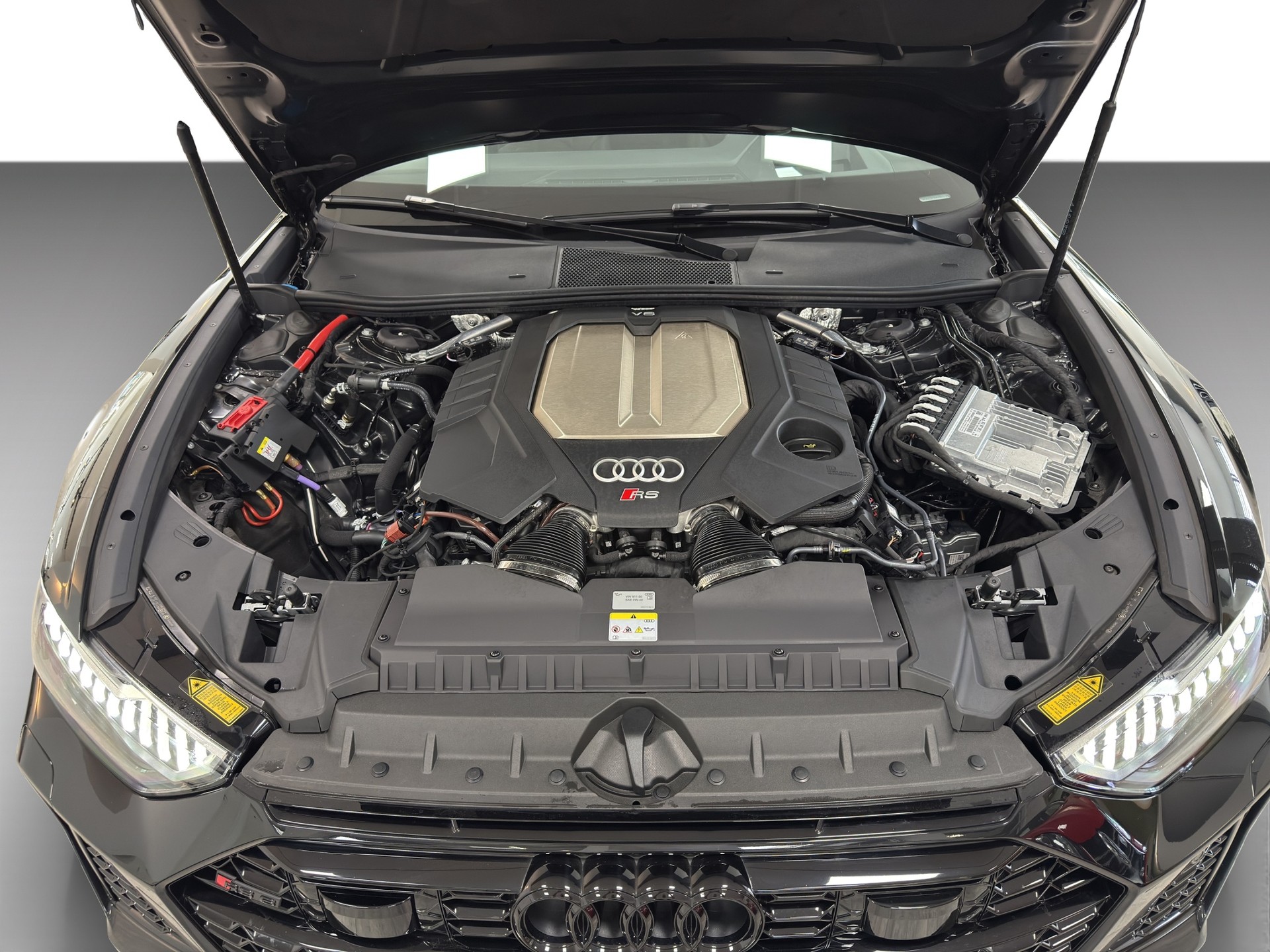 AUDI RS6 Avant 4.0 TFSI V8 Performance quattro-showroom-element-3