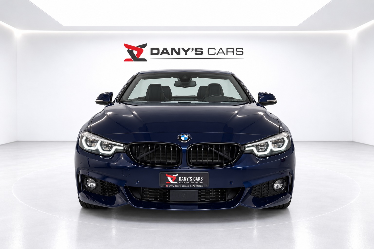 BMW 440i xDrive M-Sport Cabrio Individual-showroom-element-1