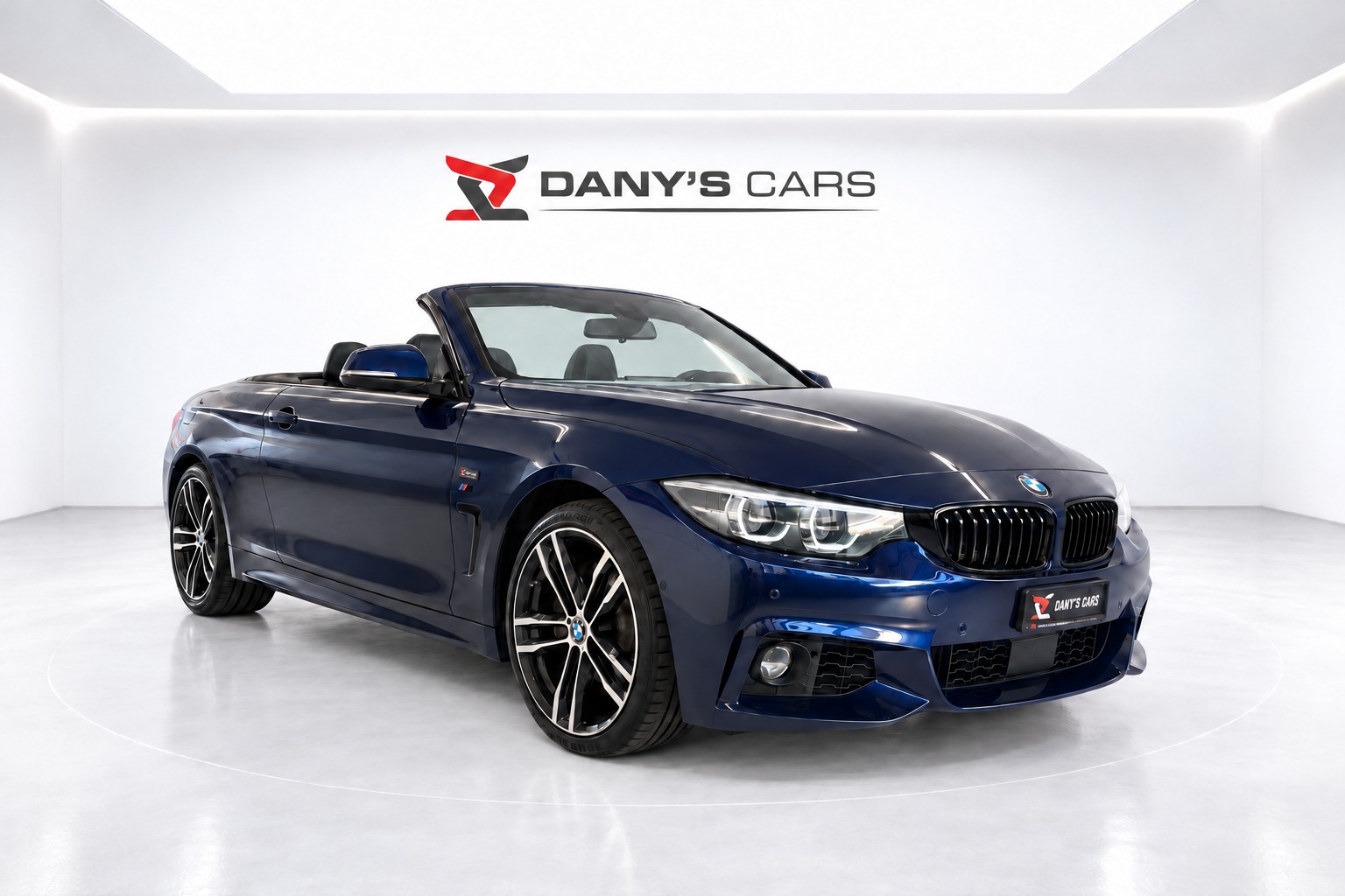 BMW 440i xDrive M-Sport Cabrio Individual-showroom-element-2