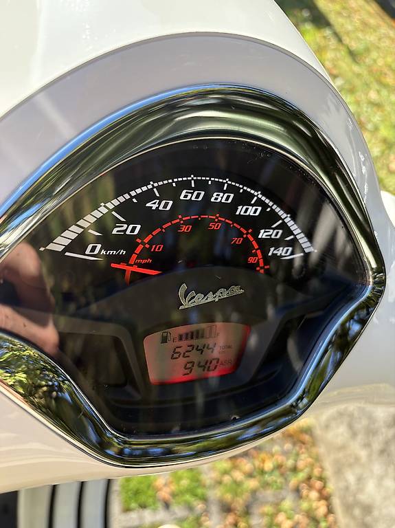 PIAGGIO Vespa GTS 300 ABS-image-3