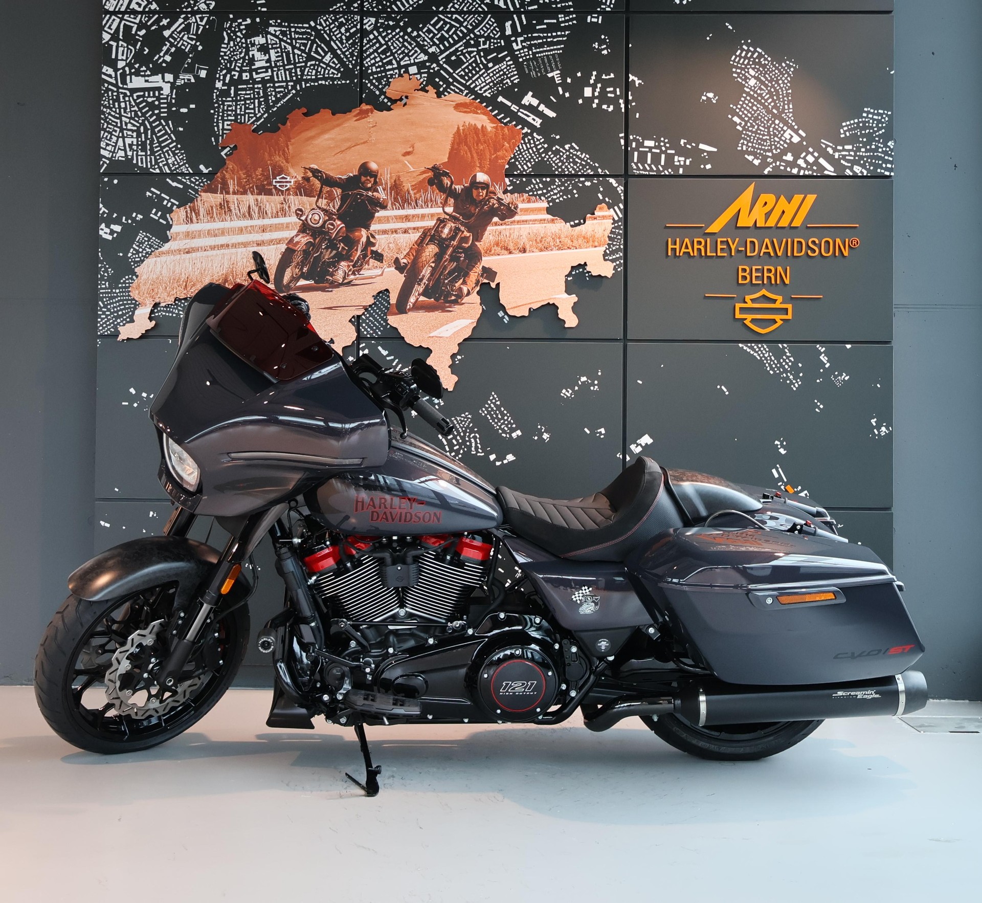 HARLEY-DAVIDSON FLHXSTSE CVO Street Glide ST-image-1
