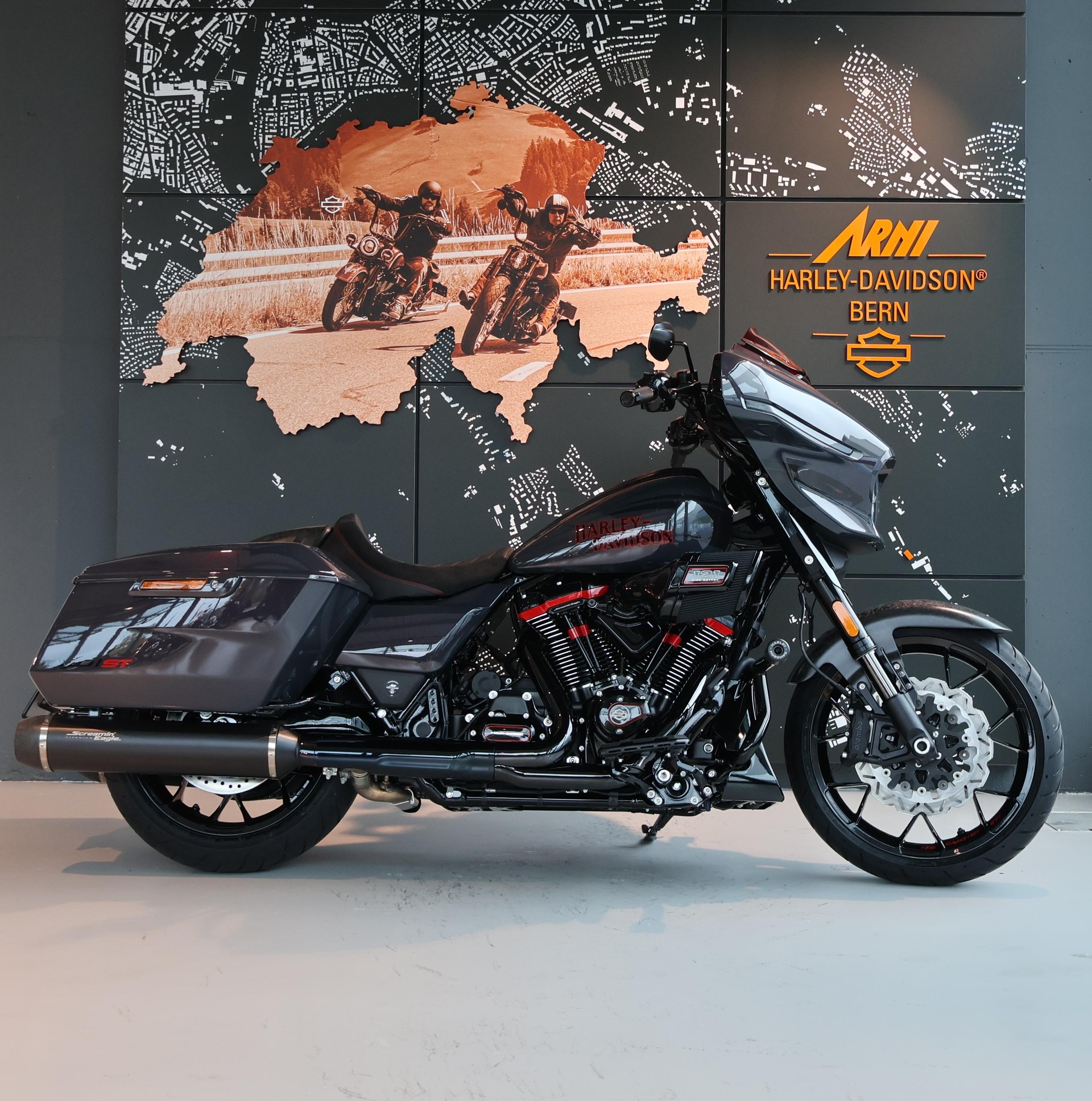 HARLEY-DAVIDSON FLHXSTSE CVO Street Glide ST-image-0