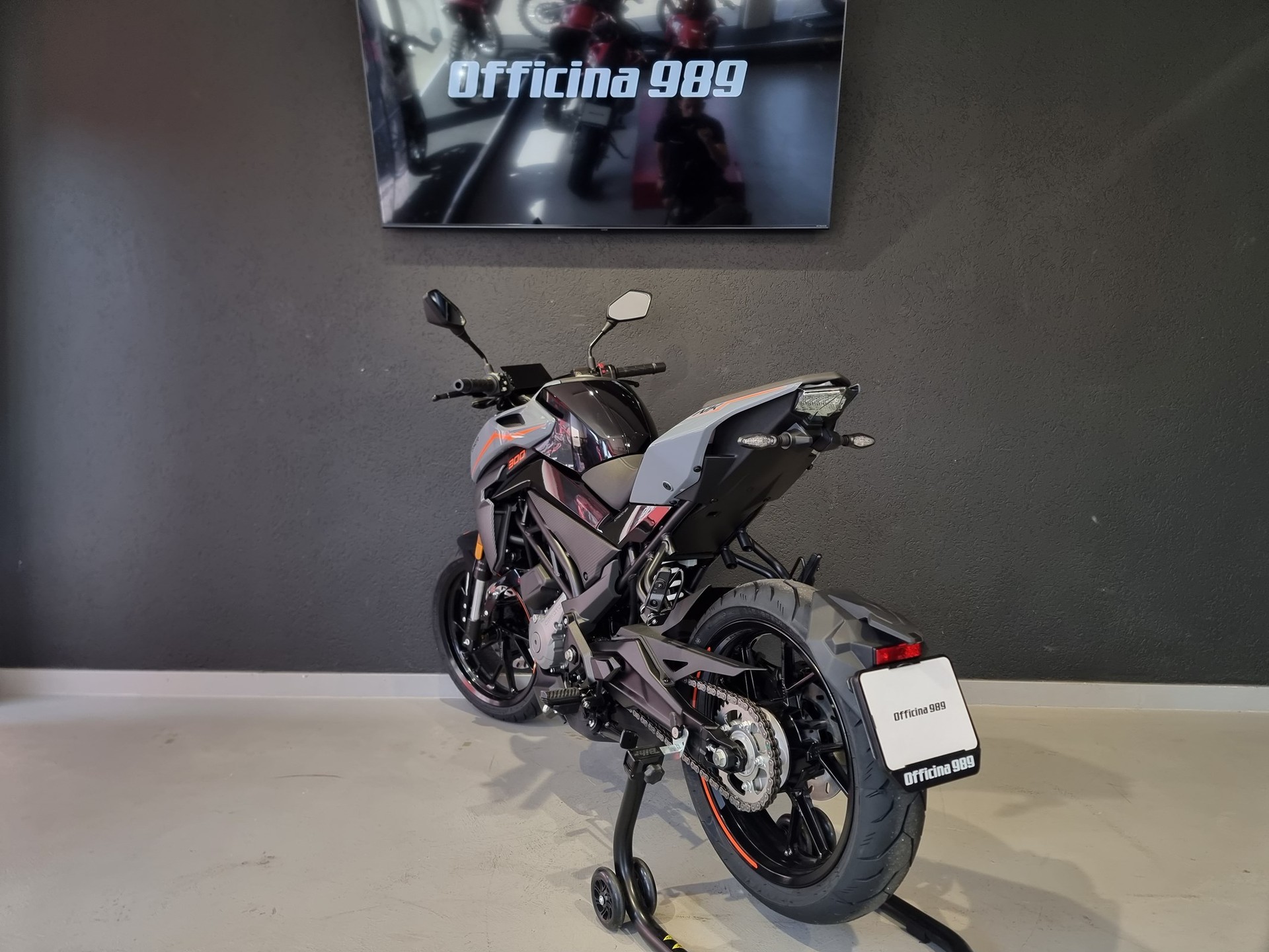 CF MOTO 300NK-image-3