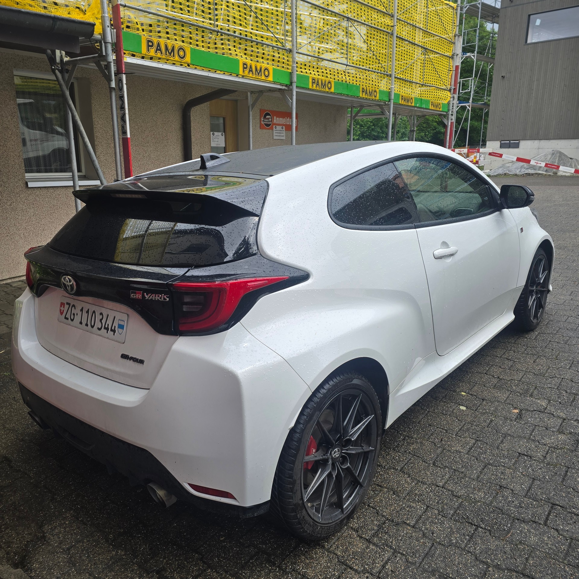 TOYOTA Yaris 1.6 GR Sport-image-5