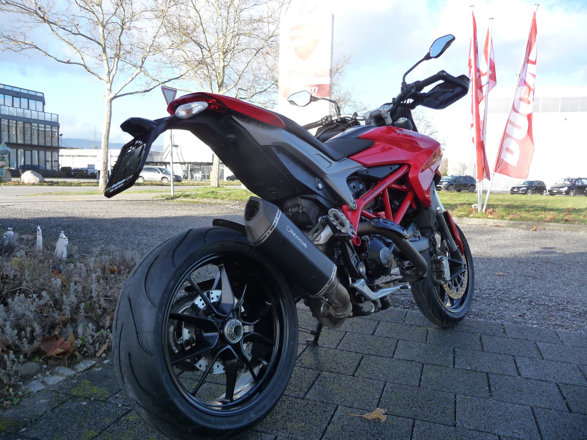 DUCATI Hypermotard 939-image-5
