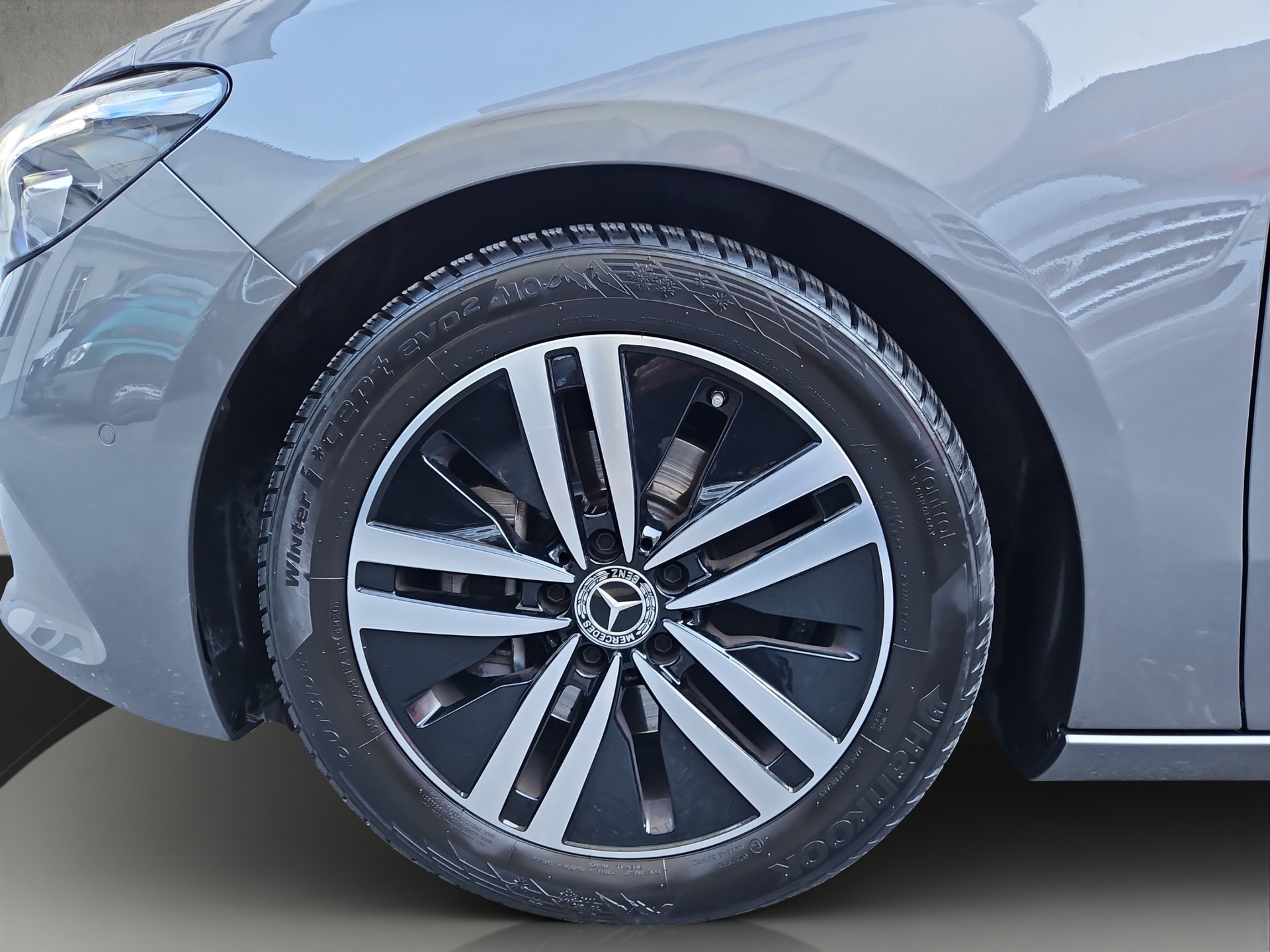 MERCEDES-BENZ B 200 Progressive-image-17