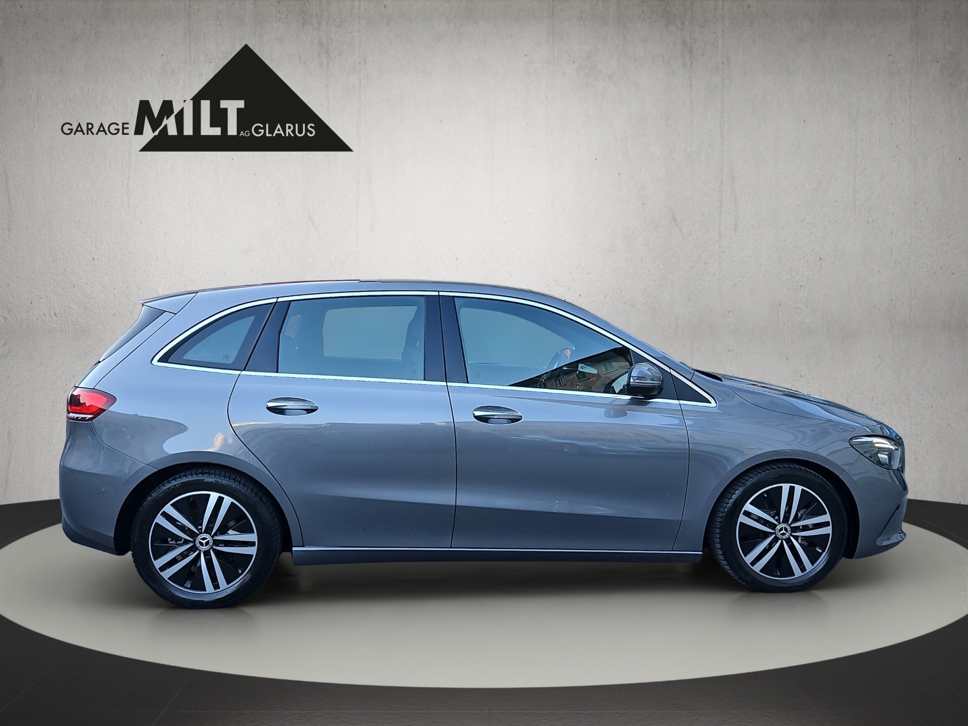 MERCEDES-BENZ B 200 Progressive-image-6