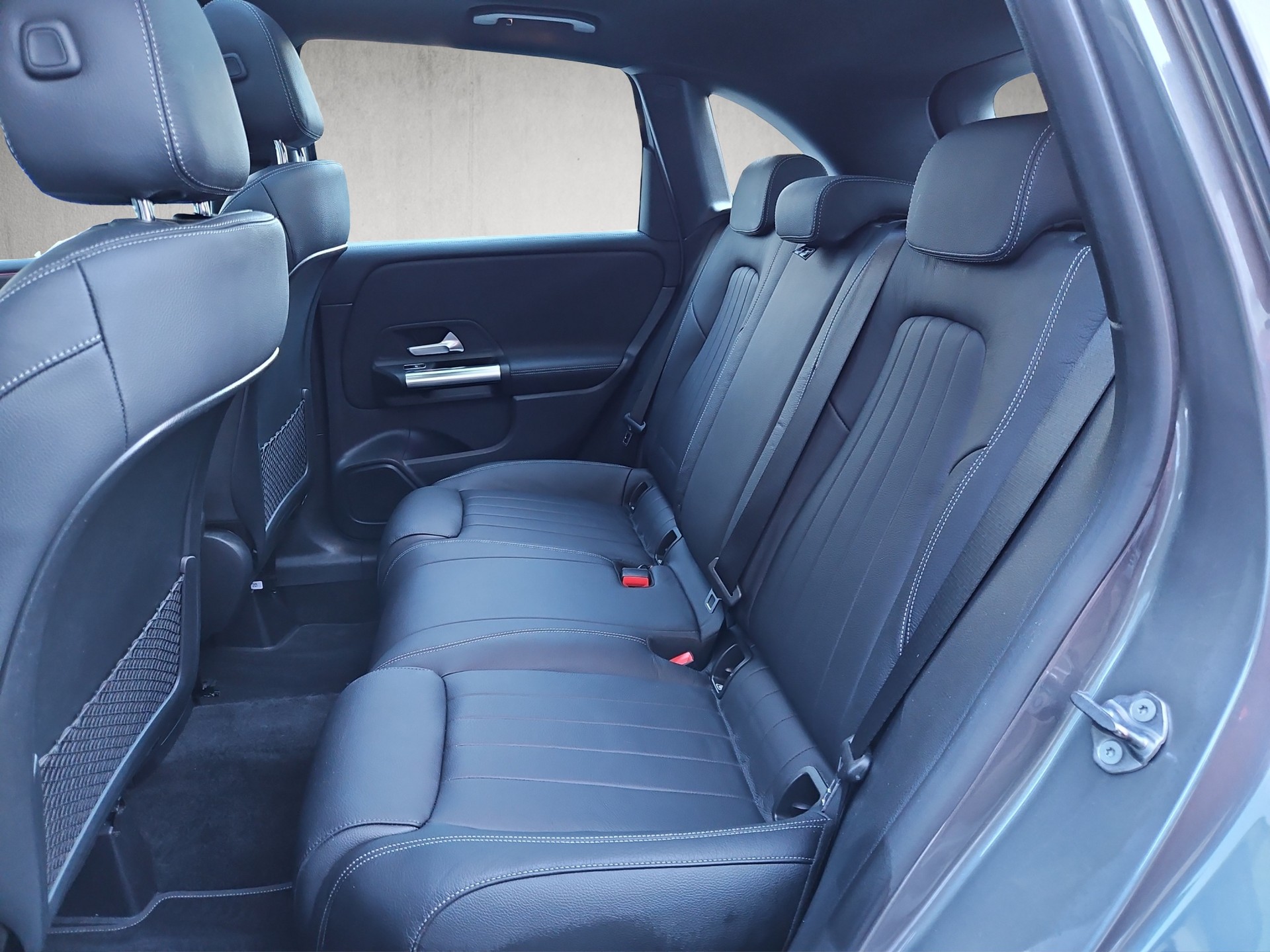 MERCEDES-BENZ B 200 Progressive-image-11