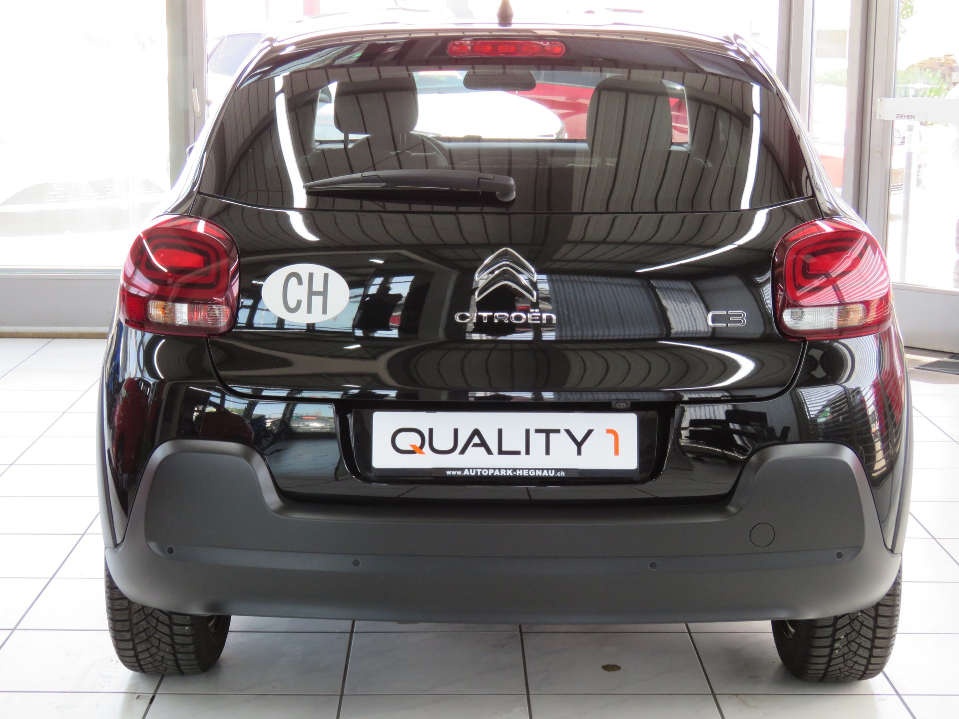 CITROEN C3 1.2i PureTech Swiss Edition EAT6 (Automat)-image-4