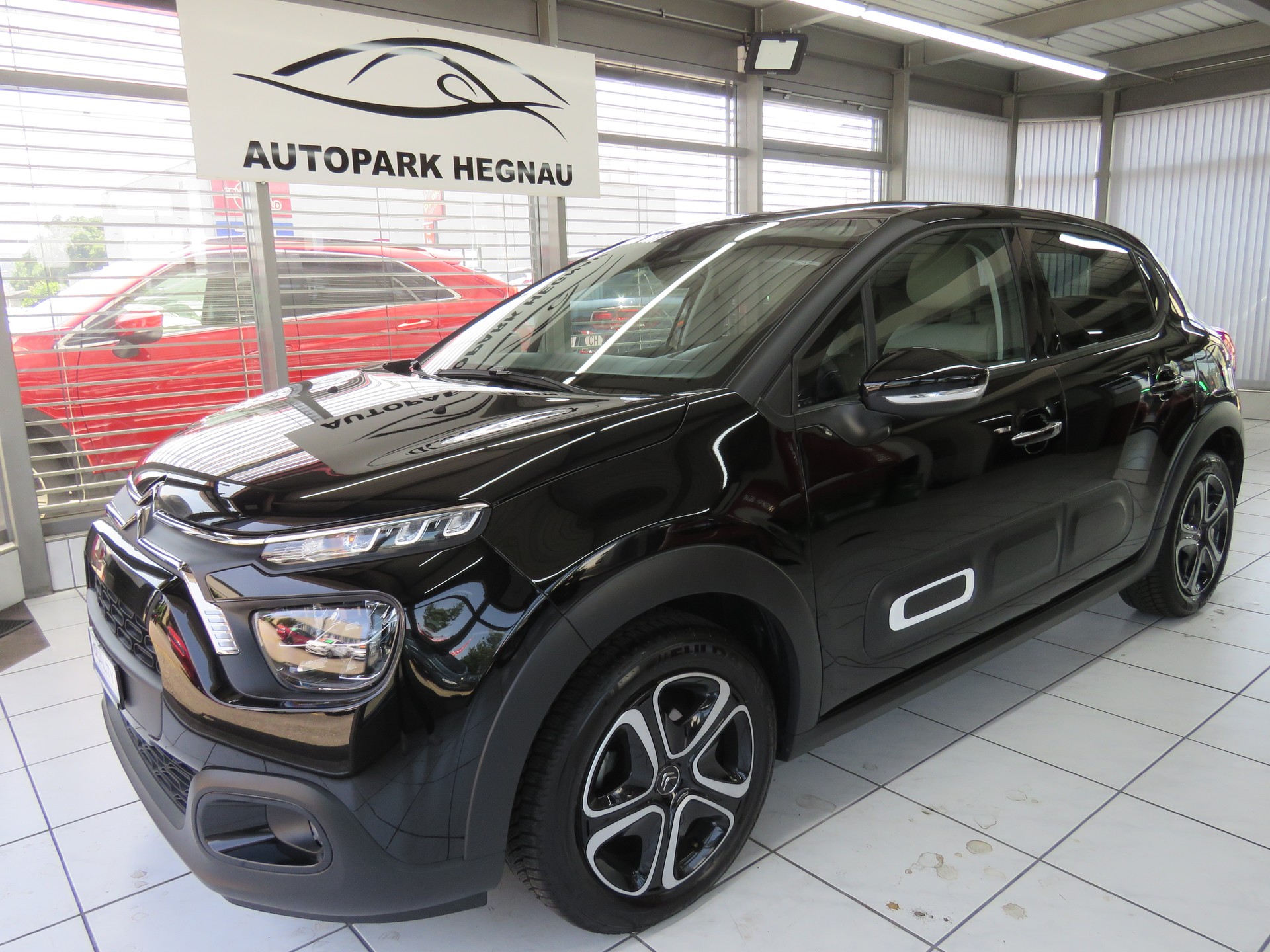 CITROEN C3 1.2i PureTech Swiss Edition EAT6 (Automat)-image-0