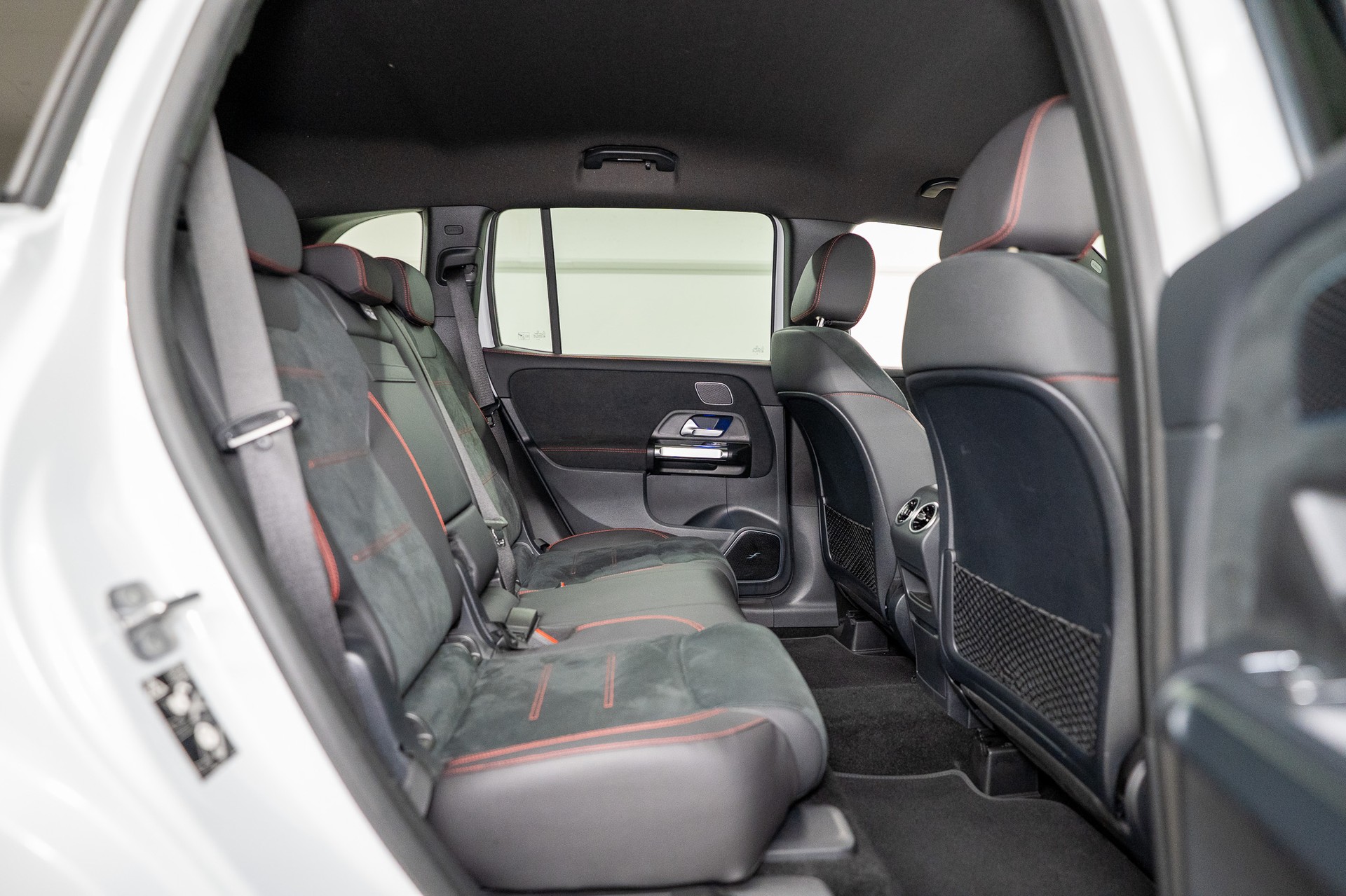 MERCEDES-BENZ GLB 250 AMG Line 4matic*Facelift*360°Kamera*Burmester*El.Sitze*-image-12