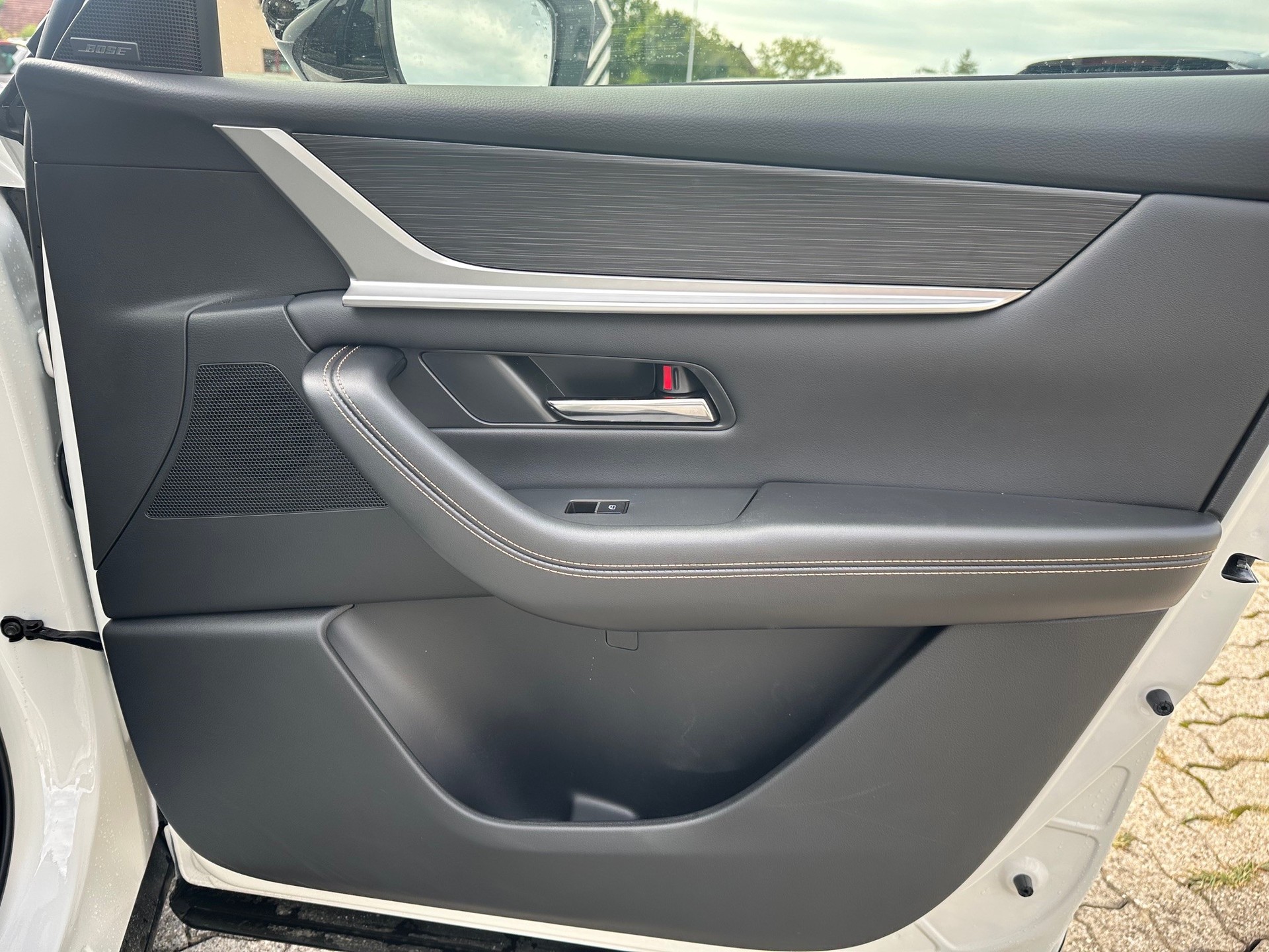 MAZDA CX-60 e-Skyactiv PHEV 327 AWD Homura Plus-image-8