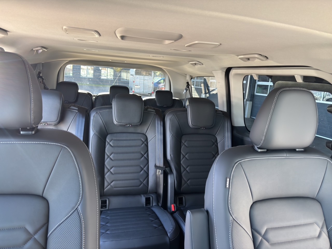 FORD Tourneo C Bus 340 L1 2.5 Duratec 233 Titanium X PHEV-image-12