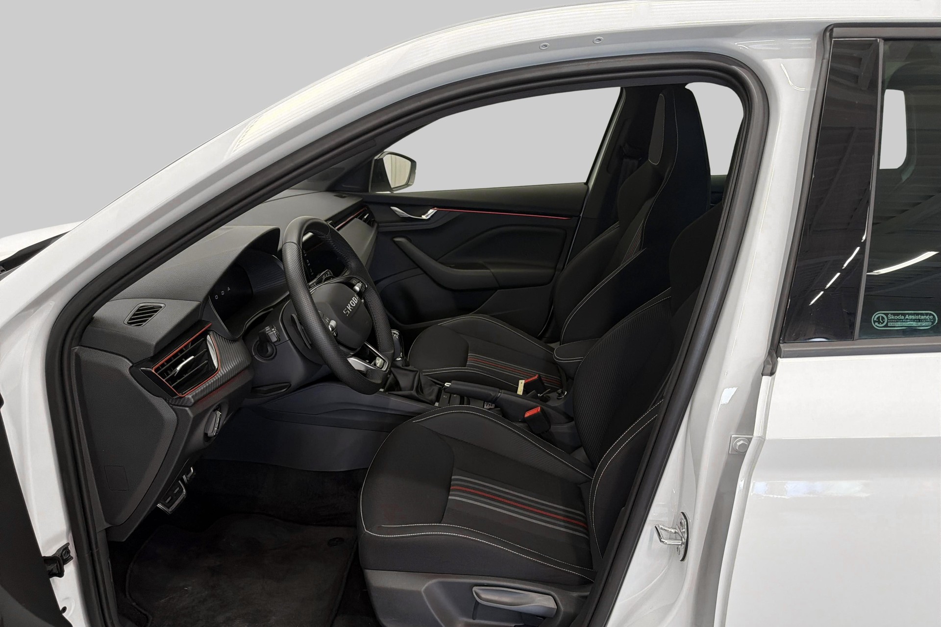 SKODA Scala 1.0 TSI Monte Carlo DSG-image-7
