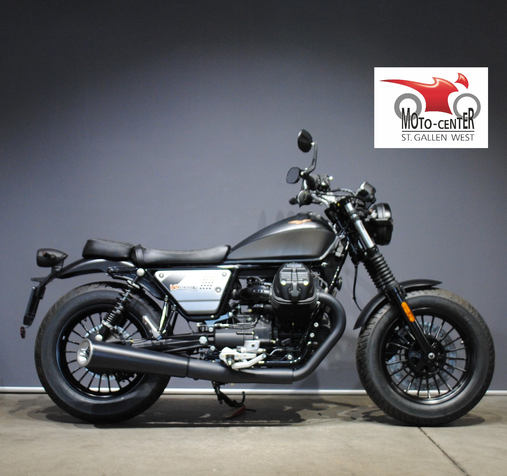 MOTO GUZZI V9 Bobber Special Edition-image-1