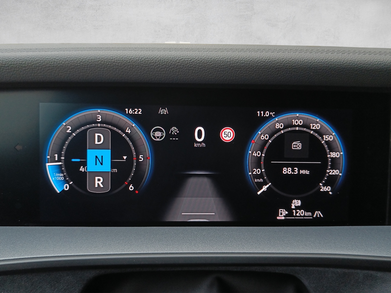 VW Tayron 2.0 TDI SCR R-Line DSG 4motion *7 Plätze*5J Garantie*Standheizung*-image-10