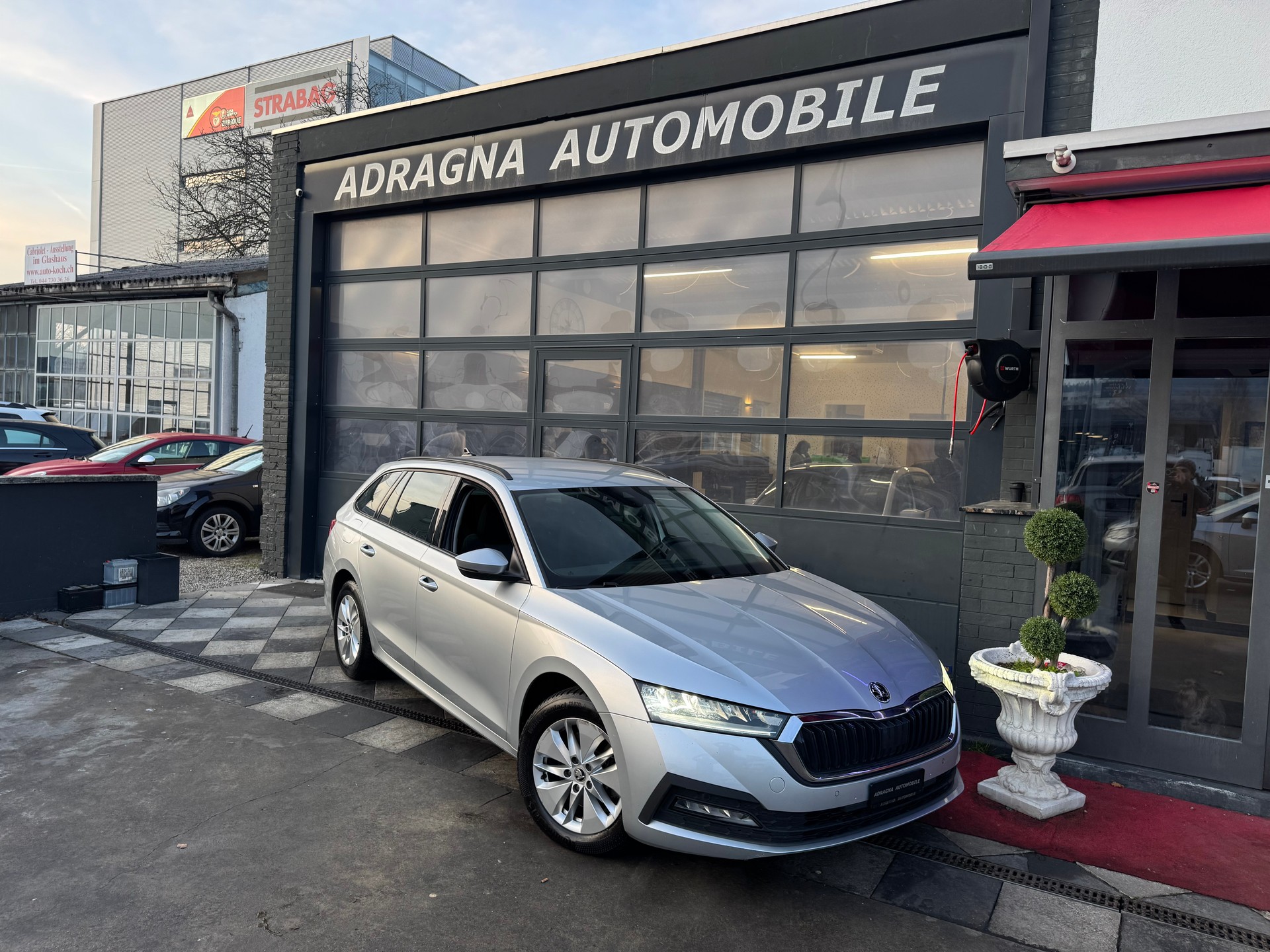 SKODA Octavia Combi 2.0 TDI DSG Ambition 4x4