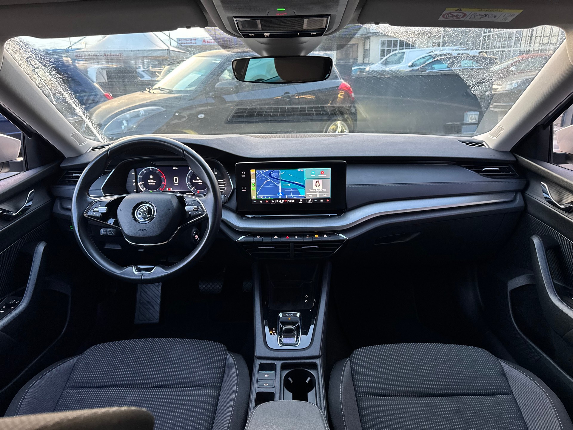SKODA Octavia Combi 2.0 TDI DSG Ambition 4x4-image-13