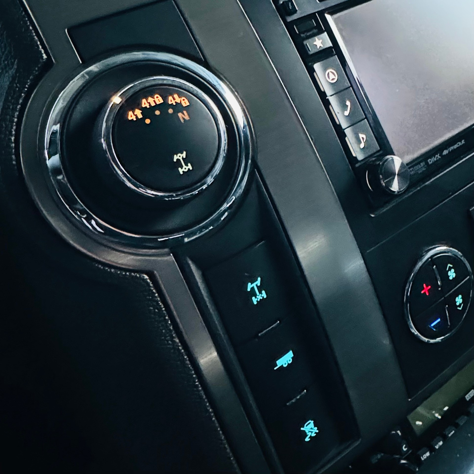 HUMMER H2 6.2 V8-image-9