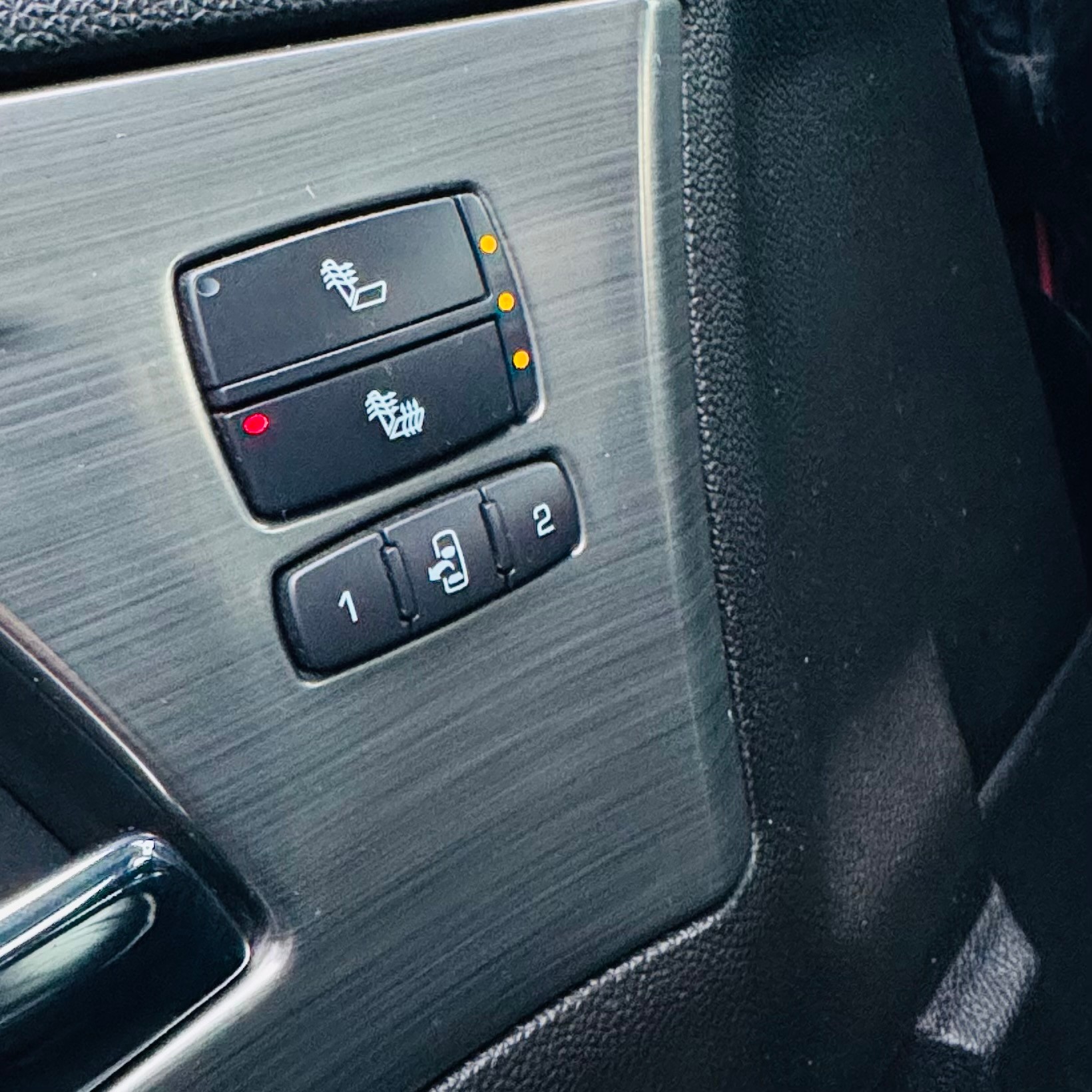 HUMMER H2 6.2 V8-image-6