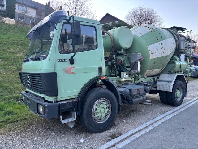MERCEDES-BENZ 1729