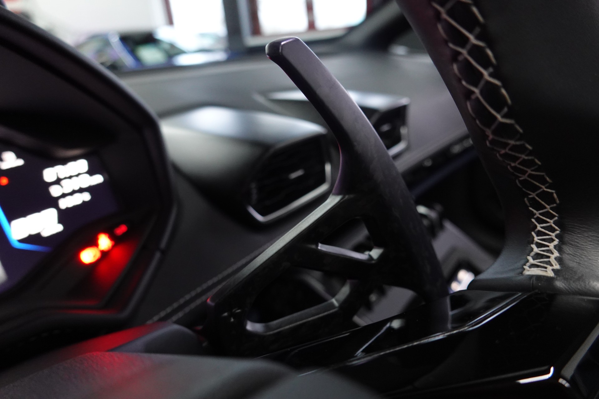 LAMBORGHINI HURACAN EVO SPYDER DCT NOVITEC LIFT CH-FZ ERST HAND-image-50
