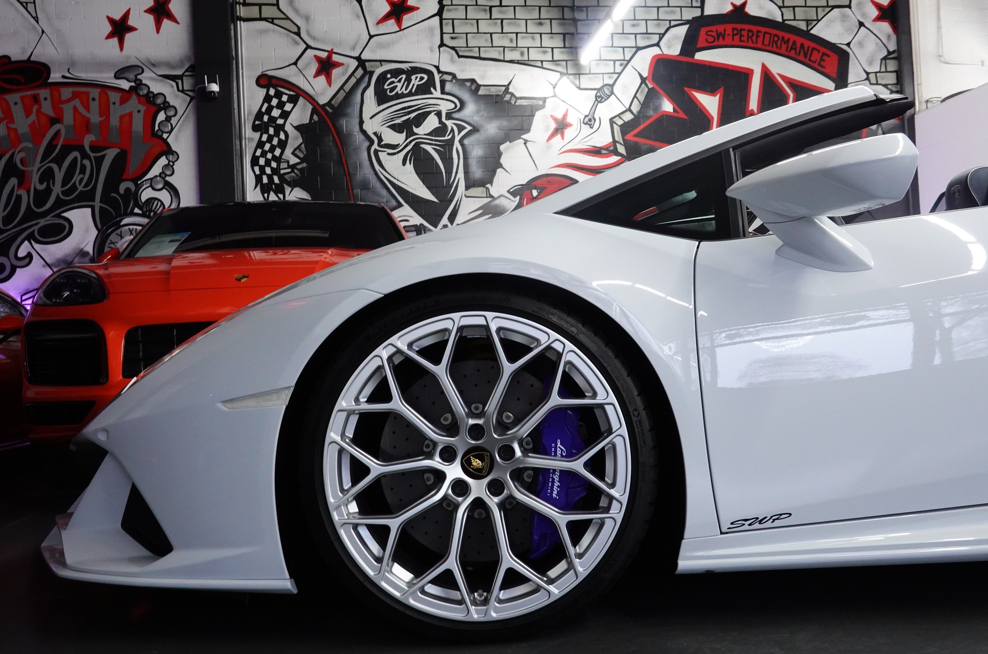 LAMBORGHINI HURACAN EVO SPYDER DCT NOVITEC LIFT CH-FZ ERST HAND-image-7