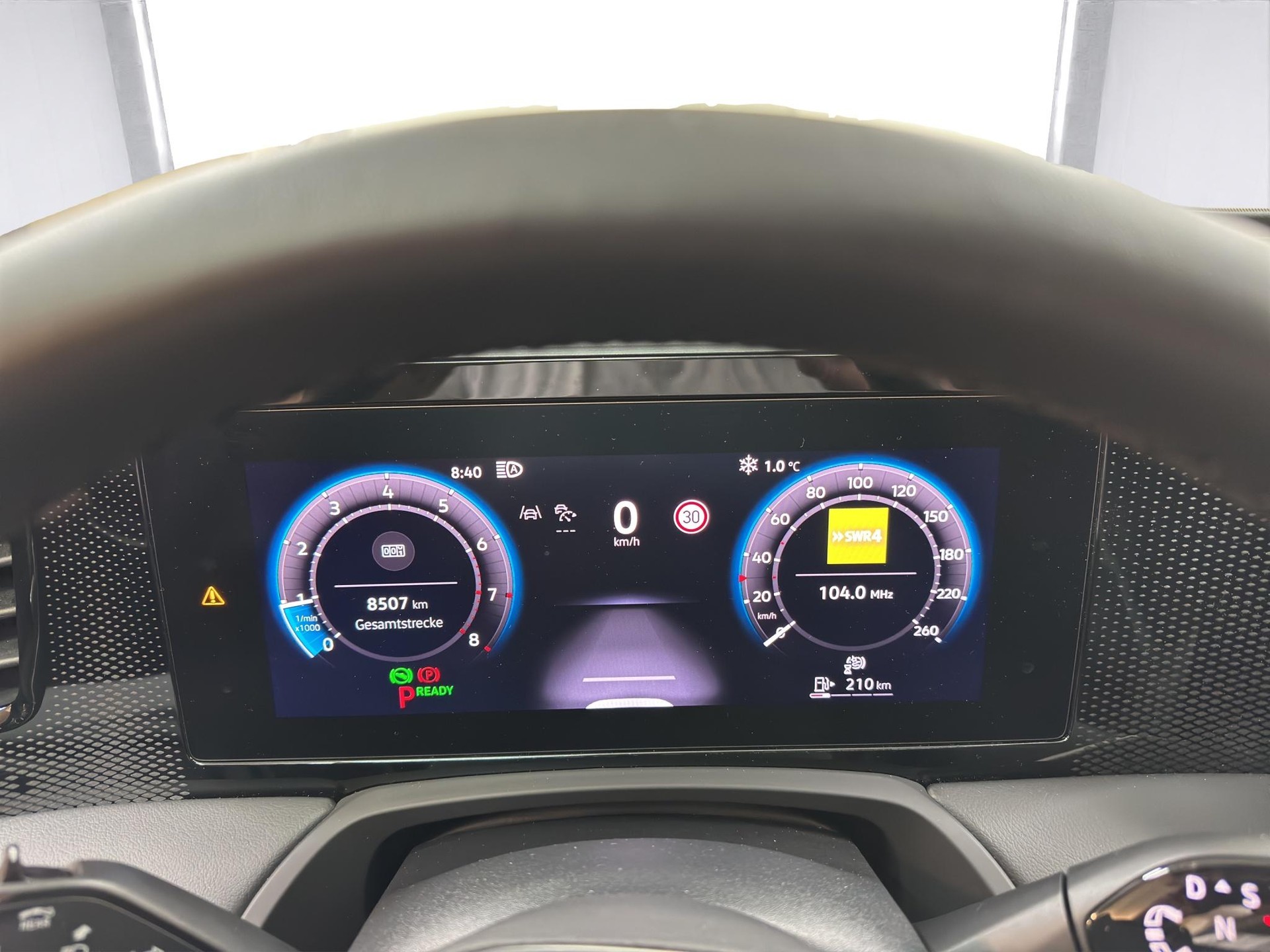 VW Passat Variant 1.5 TSI Business DSG-image-10