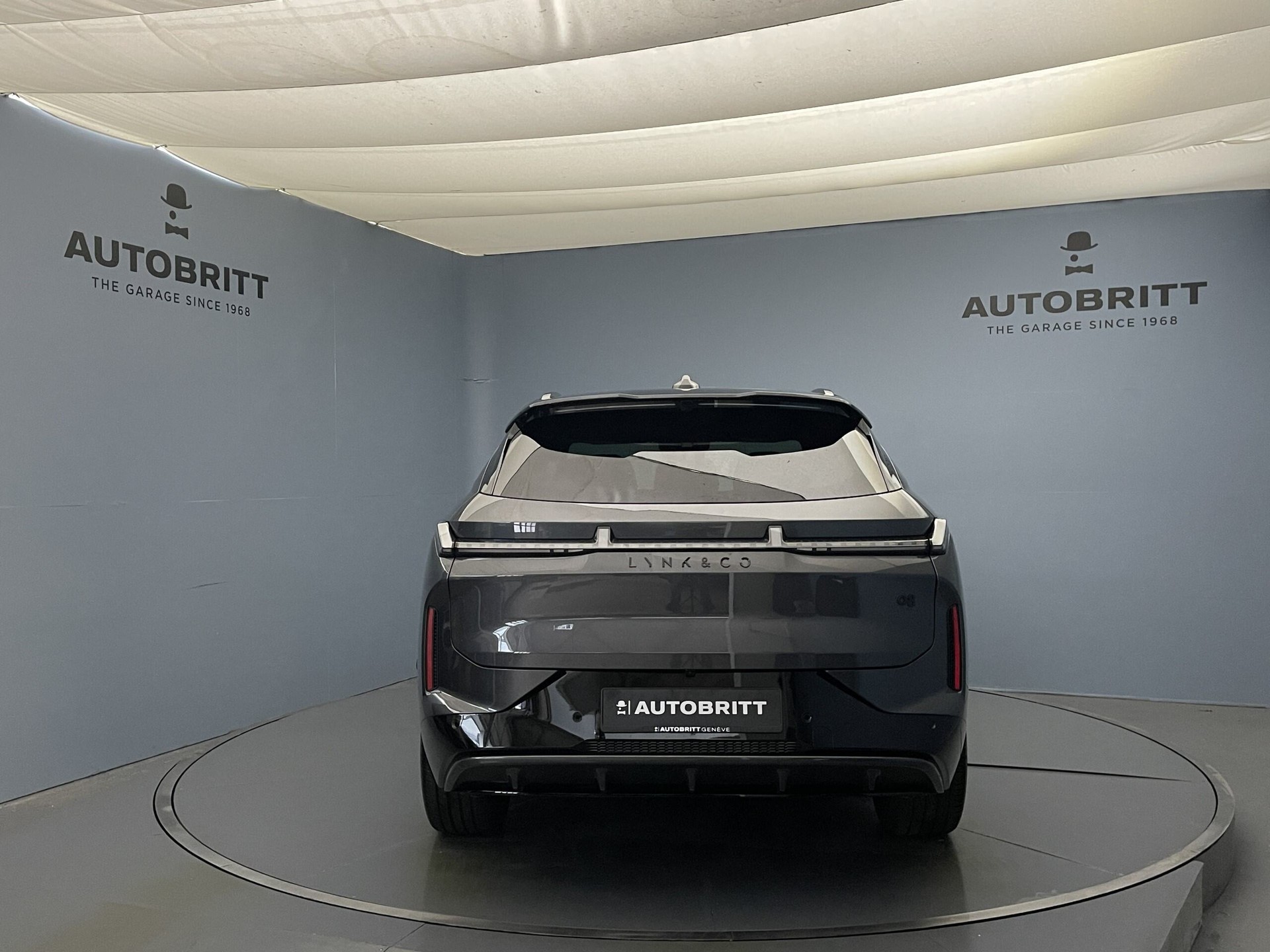 LYNK & CO 08 1.5 PHEV More-image-4